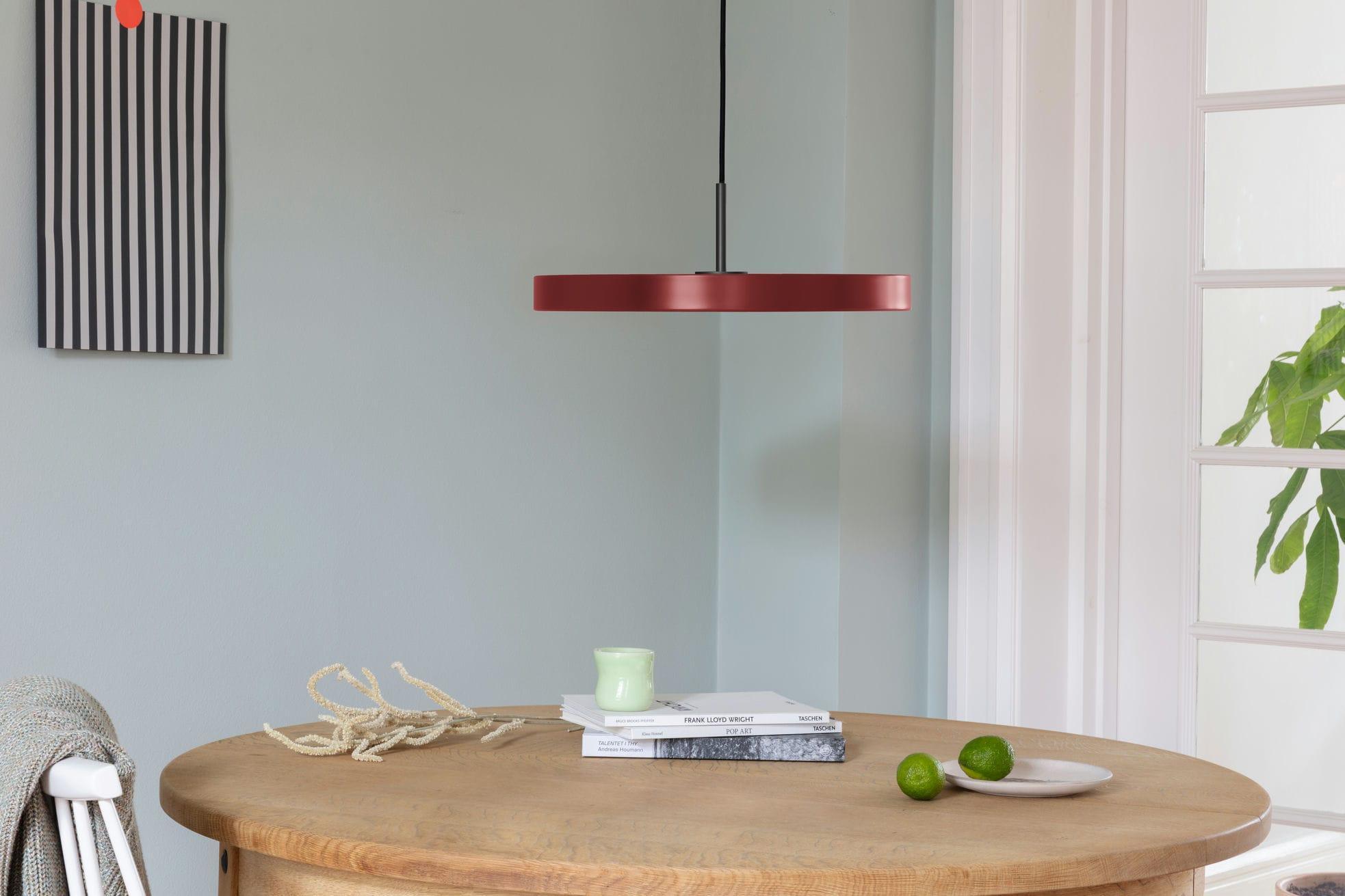 Lampa wisząca ASTERIA rubinowy UMAGE Eye on Design