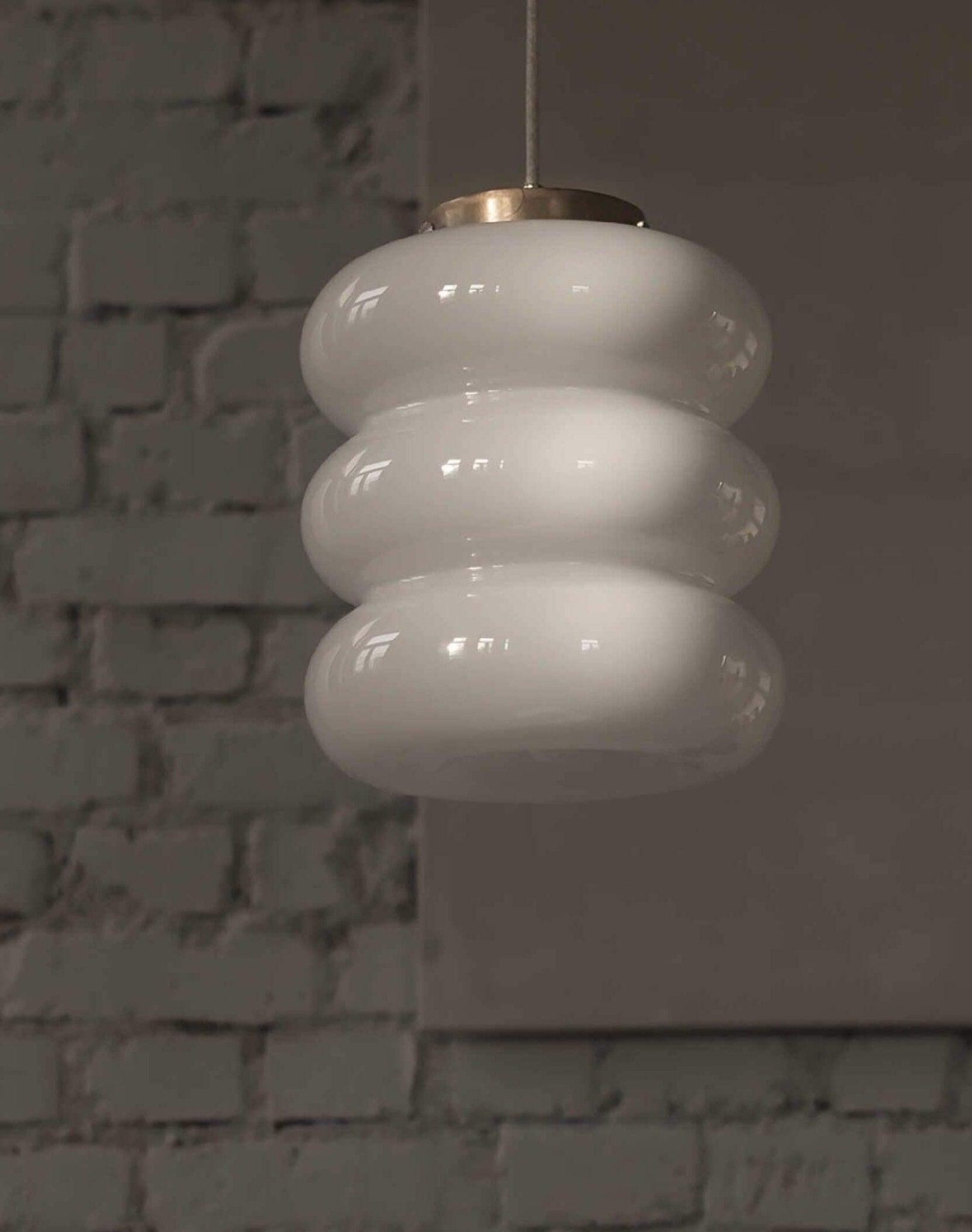 Lampa wisząca BIBE mosiężny Embassy Interiors Eye on Design