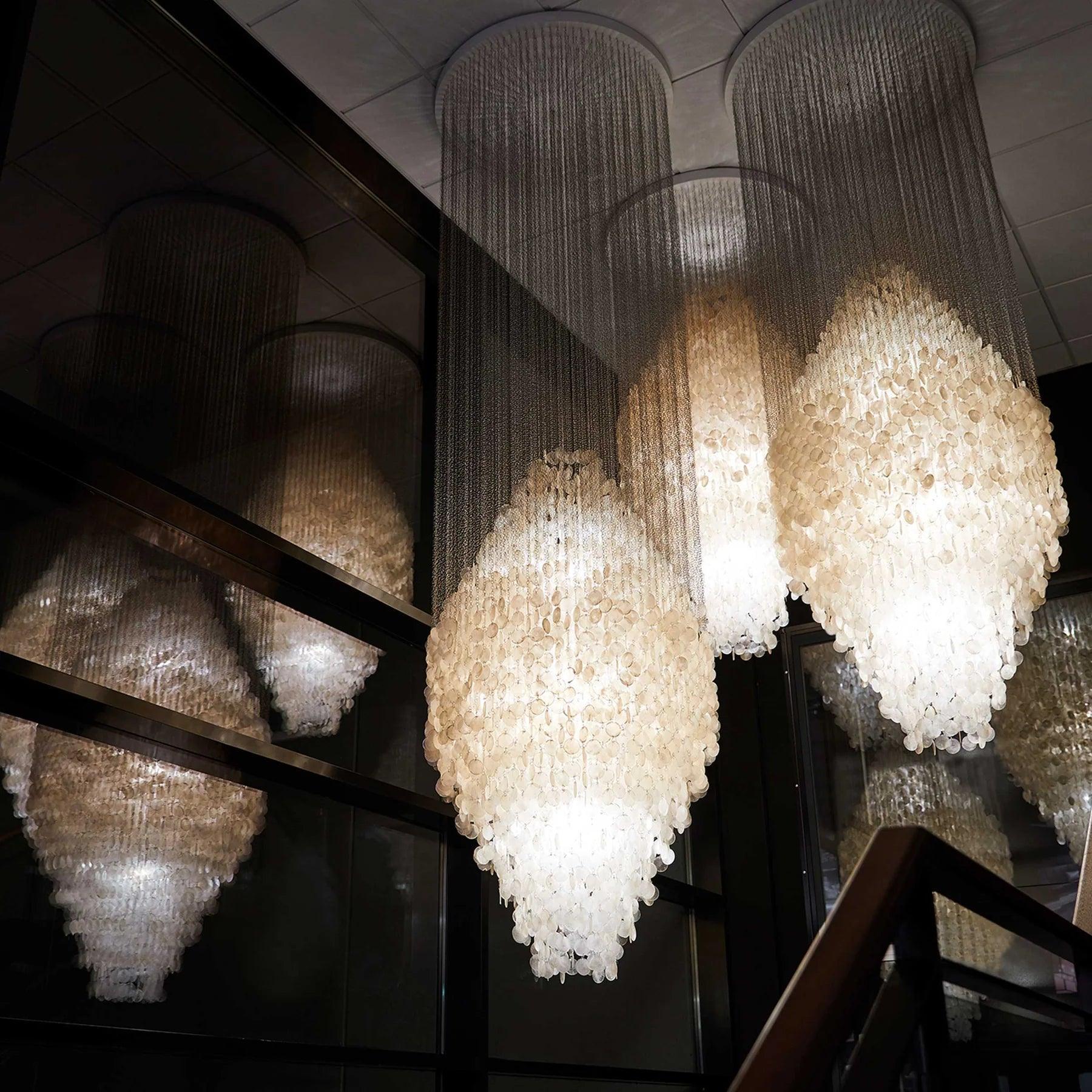 Lampa wisząca FUN 8DM masa perłowa Verpan Eye on Design