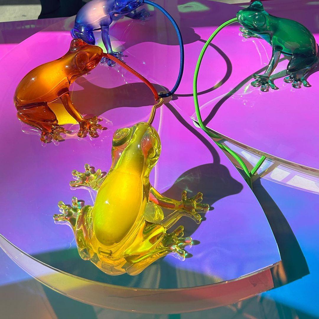 Lampa wisząca HUNGRY FROG szmaragdowy Qeeboo Eye on Design