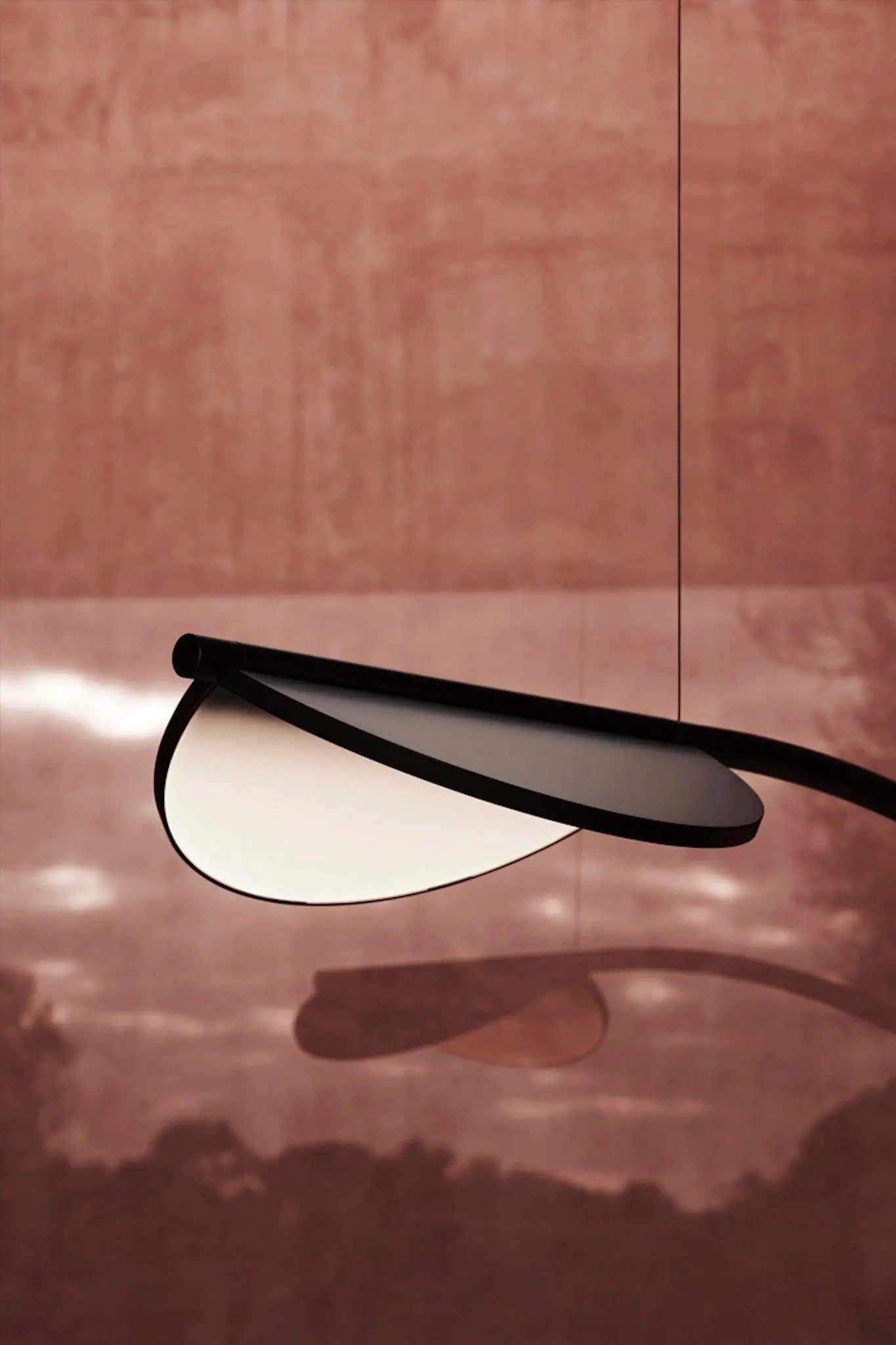 Lampa wisząca krótka ALMENDRA ORGANIC antracytowy – Flos