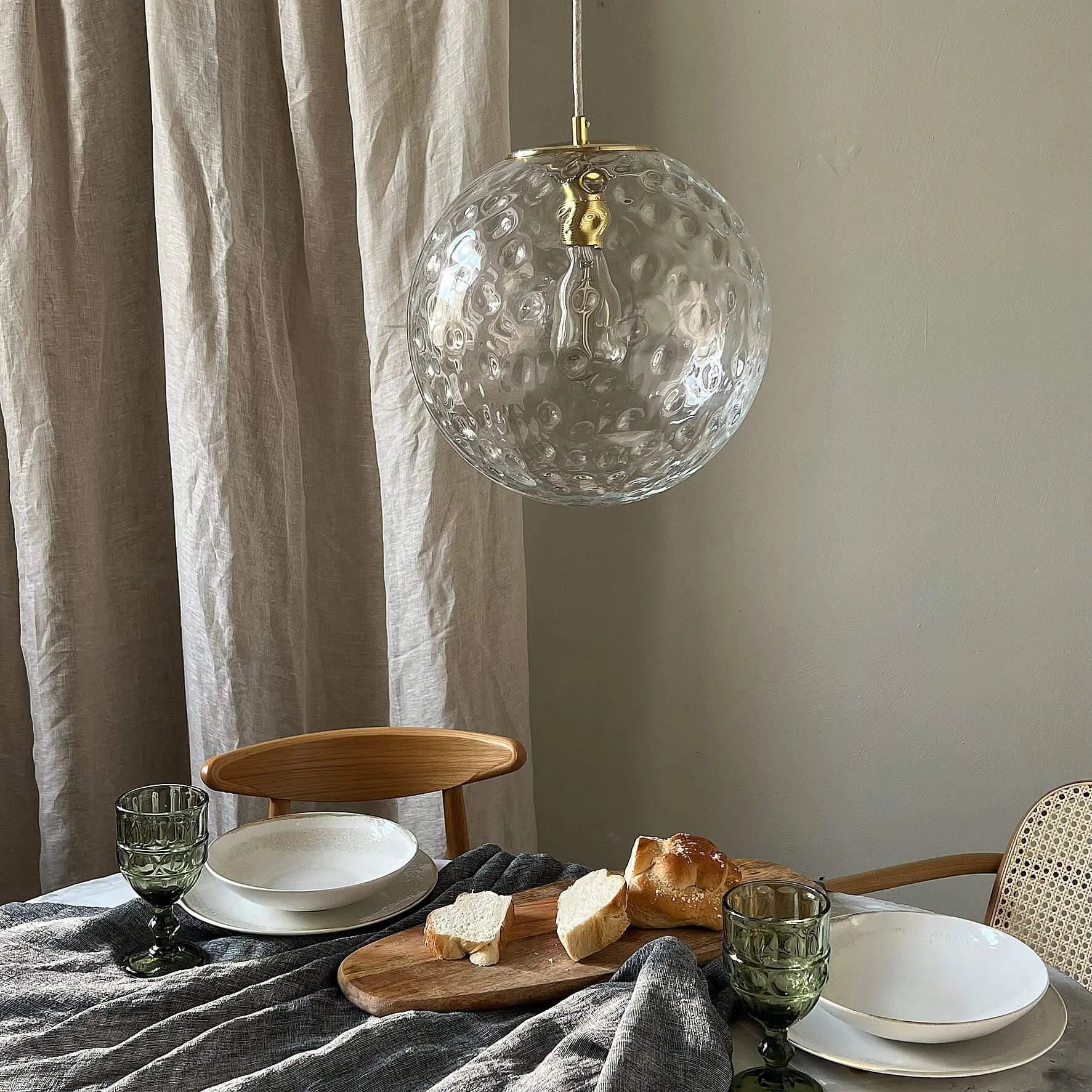 Lampa wisząca KULA REFLEKSYJNA mosiężny – Embassy Interiors