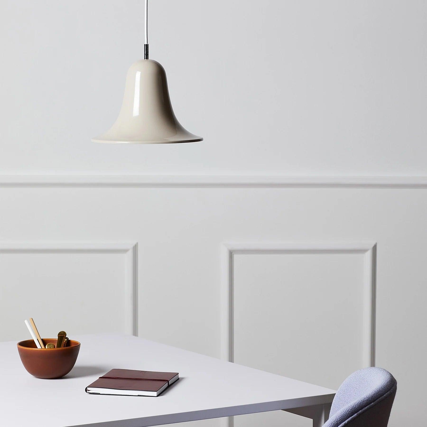 Lampa wisząca PANTOP piaskowy szary Verpan Eye on Design