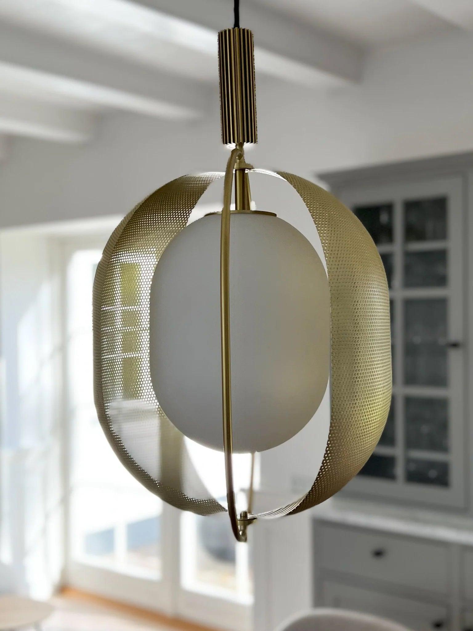 Lampa wisząca PEARL mosiądz 101 Copenhagen Eye on Design