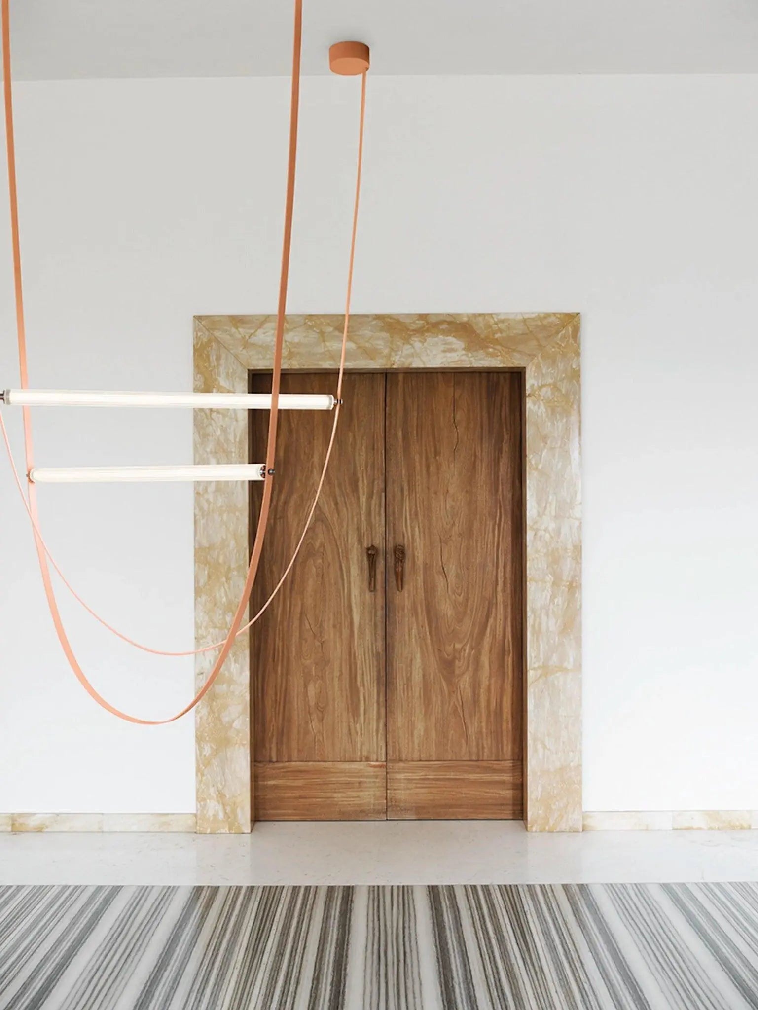 Lampa wisząca WIRELINE różowy – Flos