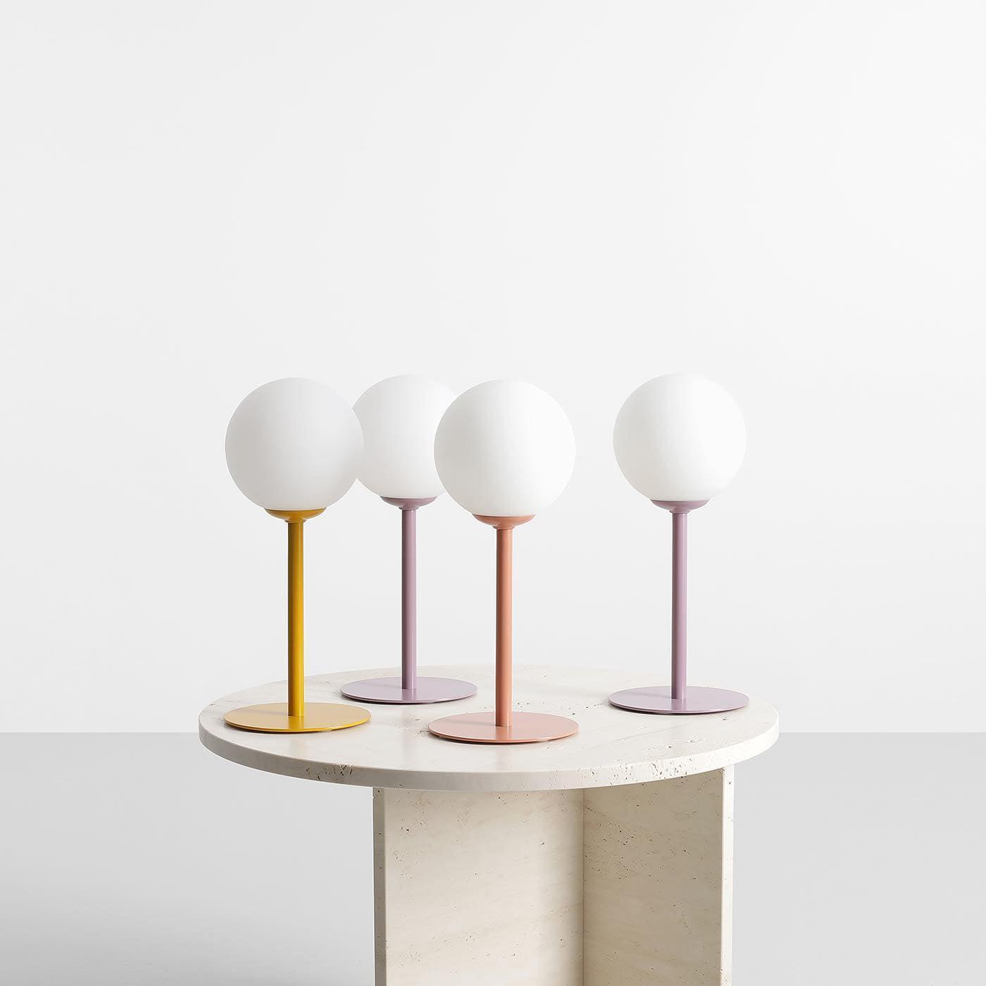 Lampka biurkowa PINNE czerwony Artera Eye on Design