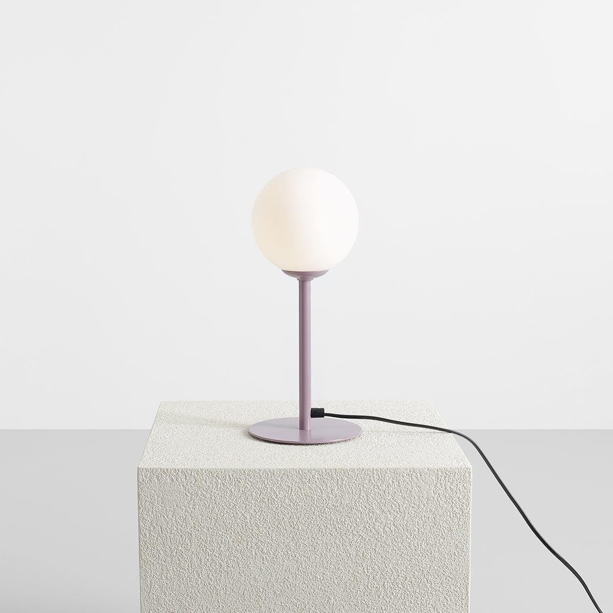 Lampka biurkowa PINNE liliowy Artera Eye on Design