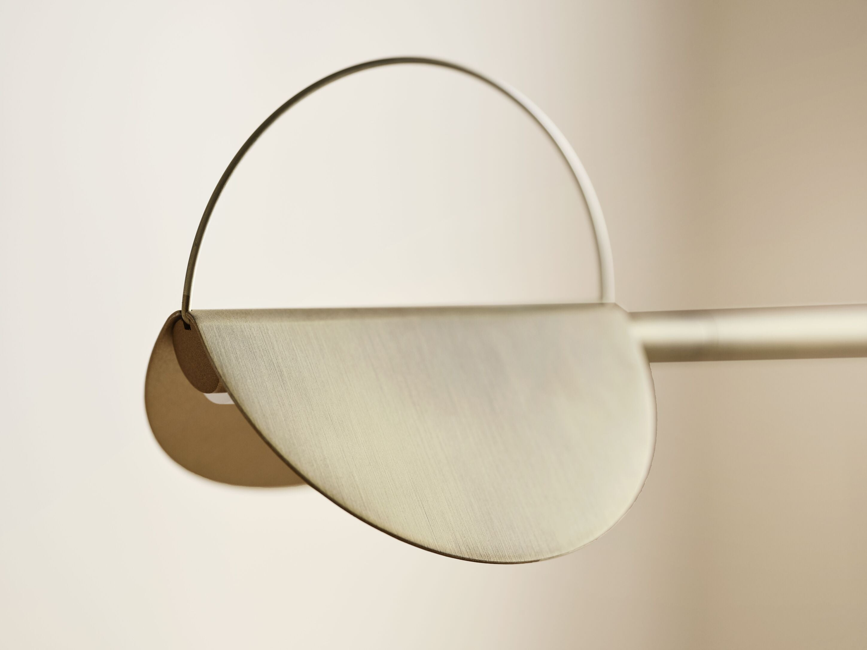 Wandleuchte mit zwei Armen LEAVES aus Messing