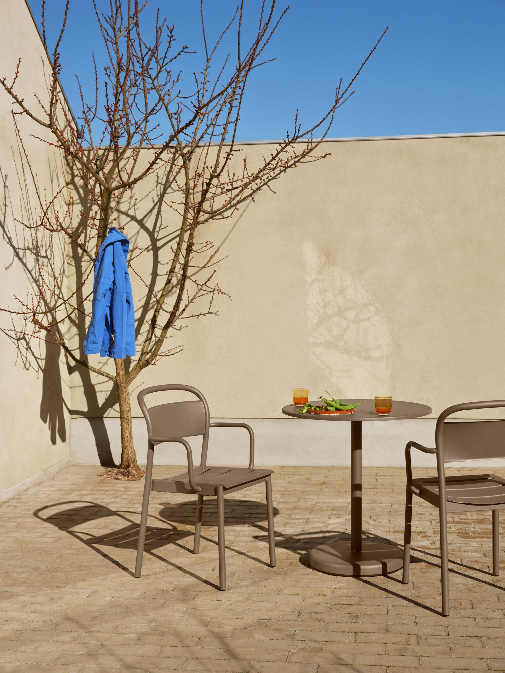 LINEAR Outdoor Armchair Gray Steel