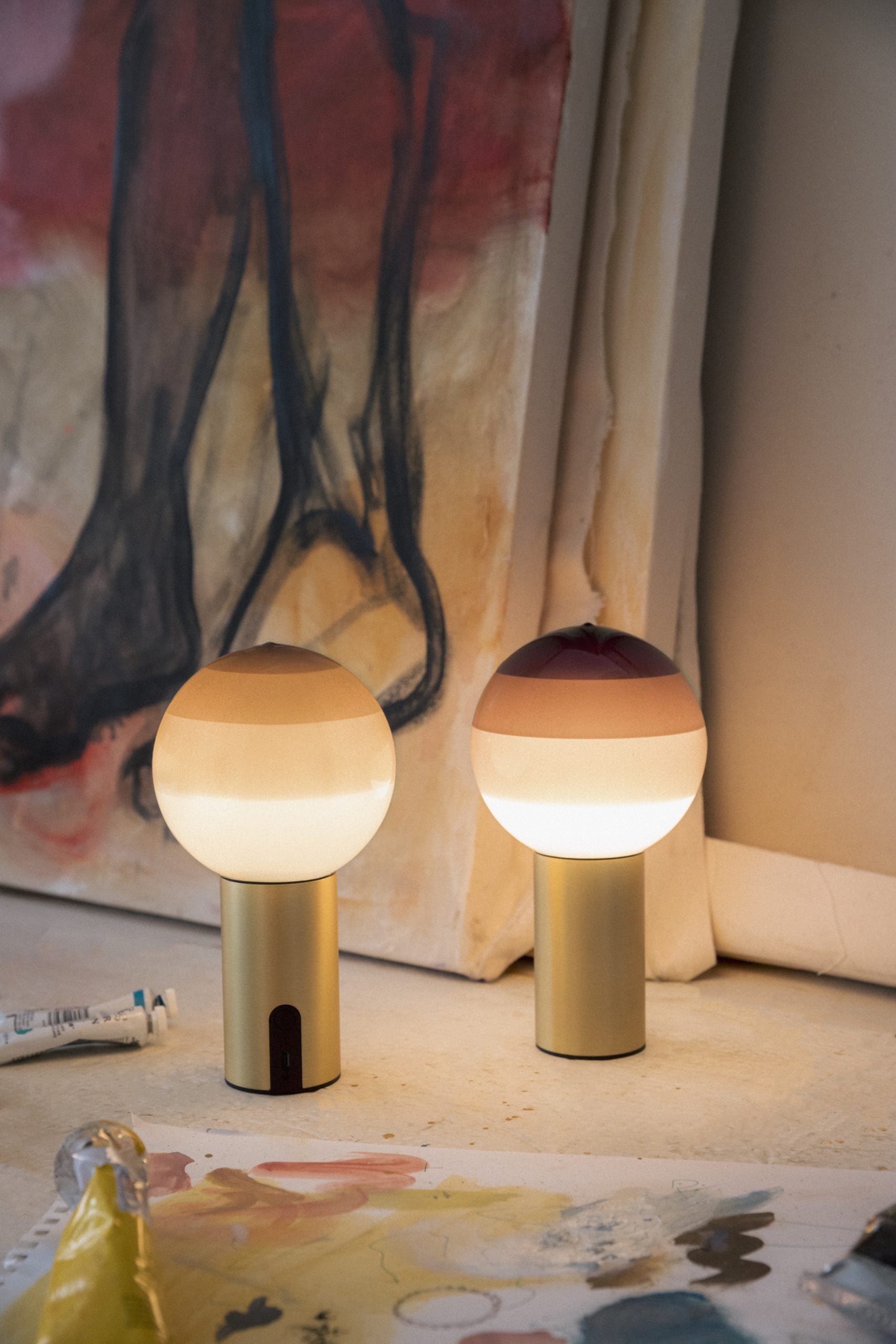 Battery-powered lamp DIPPING burgundy