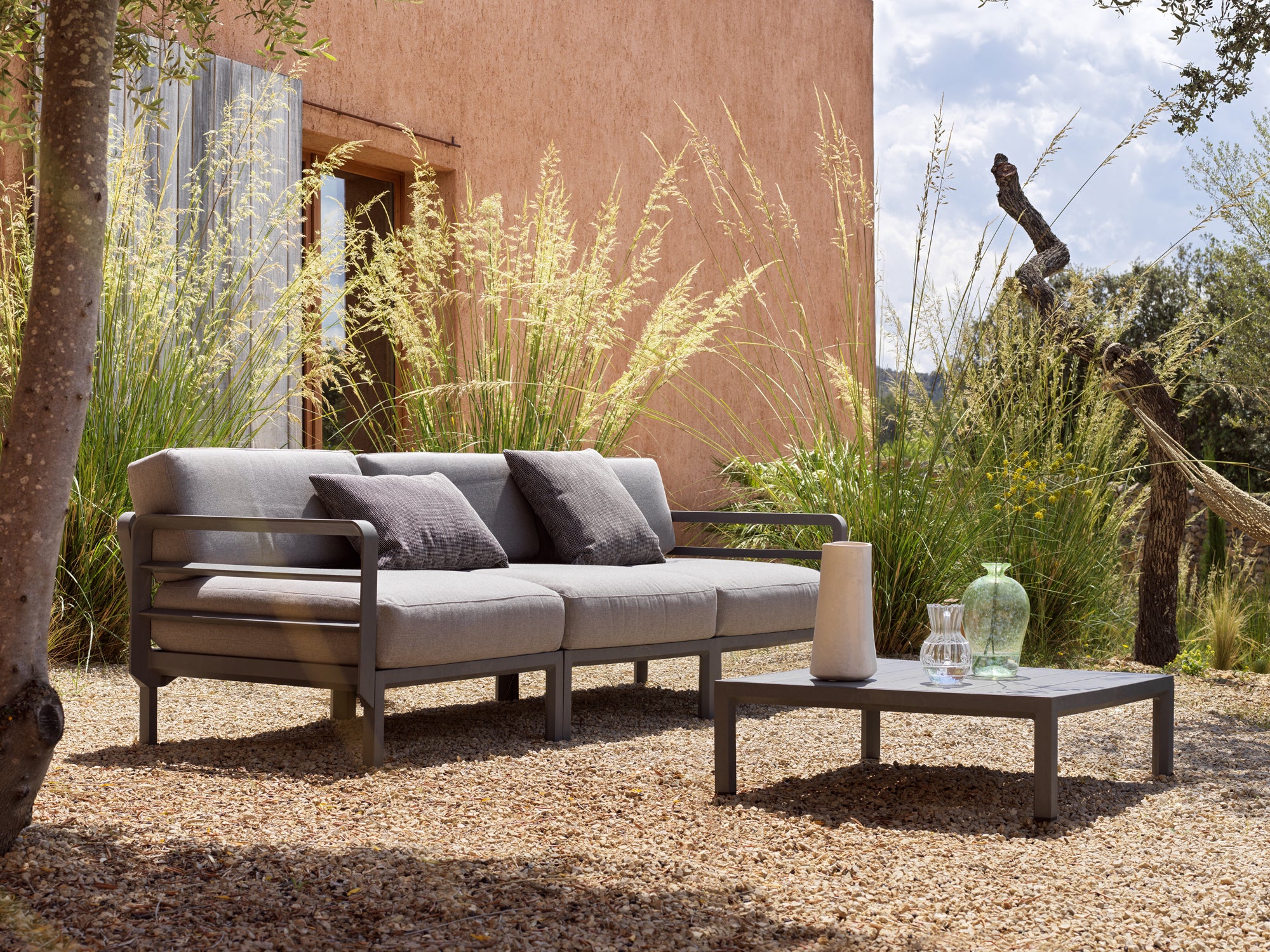 MAXIMO Graphite Square Outdoor Side Table