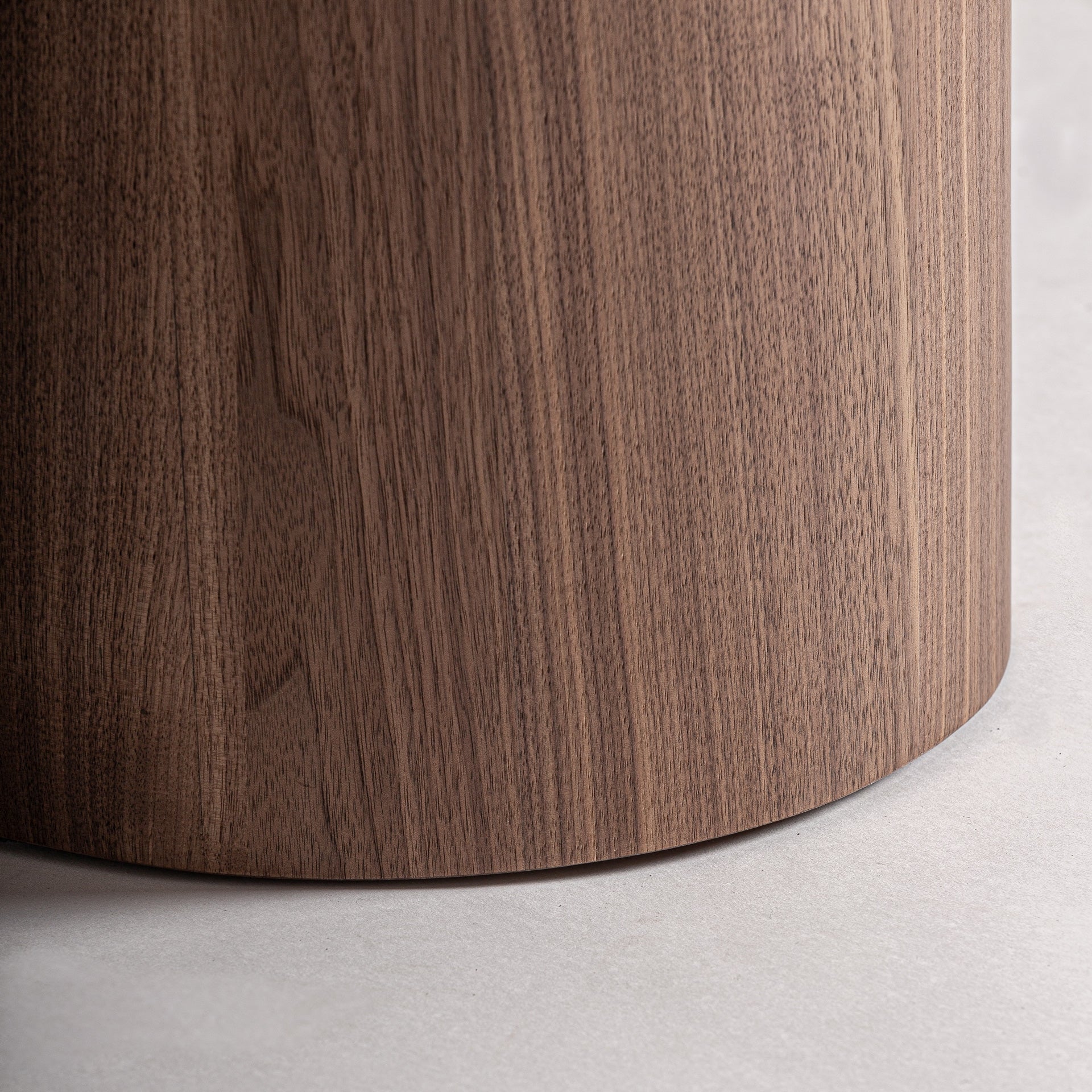 ACIERRA Walnut Veneer Table