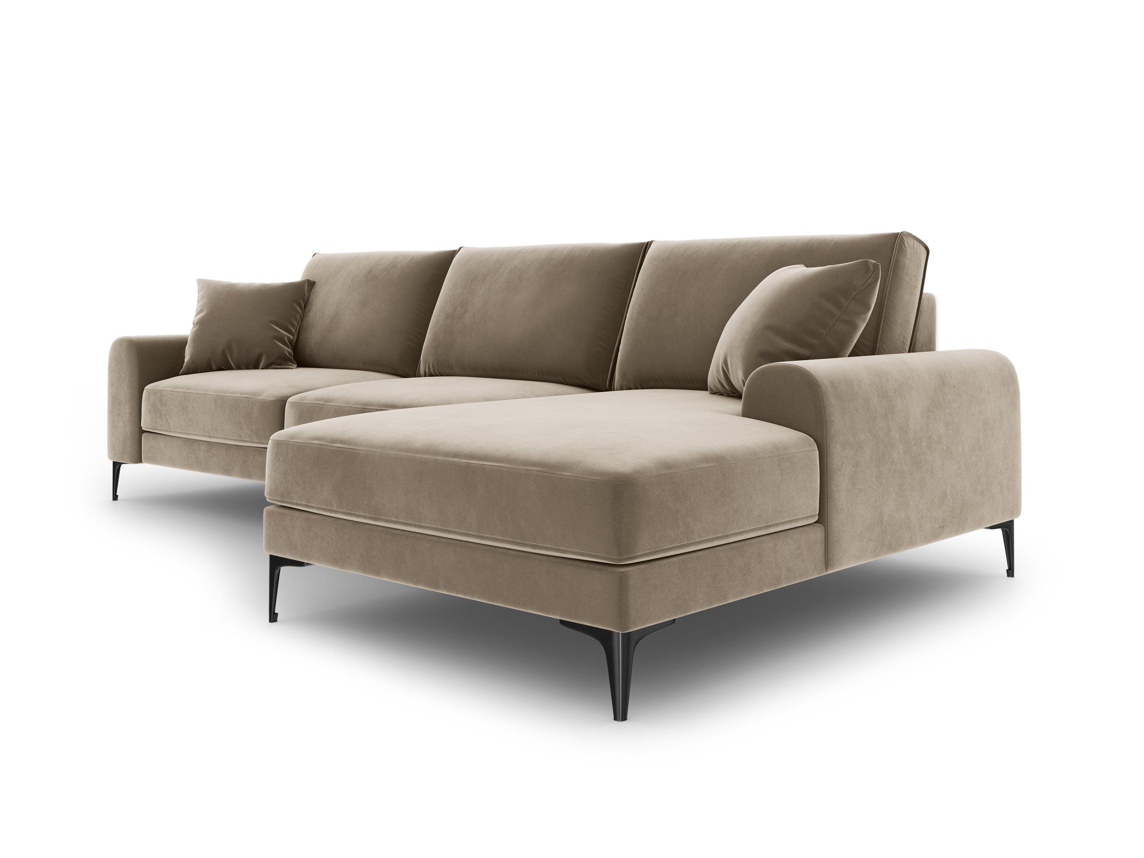 Narożnik aksamitny prawostronny MADARA cappuccino z czarną podstawą Mazzini Sofas Eye on Design