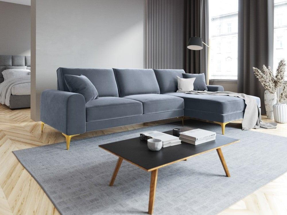 Narożnik aksamitny prawostronny MADARA jasnoniebieski ze złotą podstawą Mazzini Sofas Eye on Design