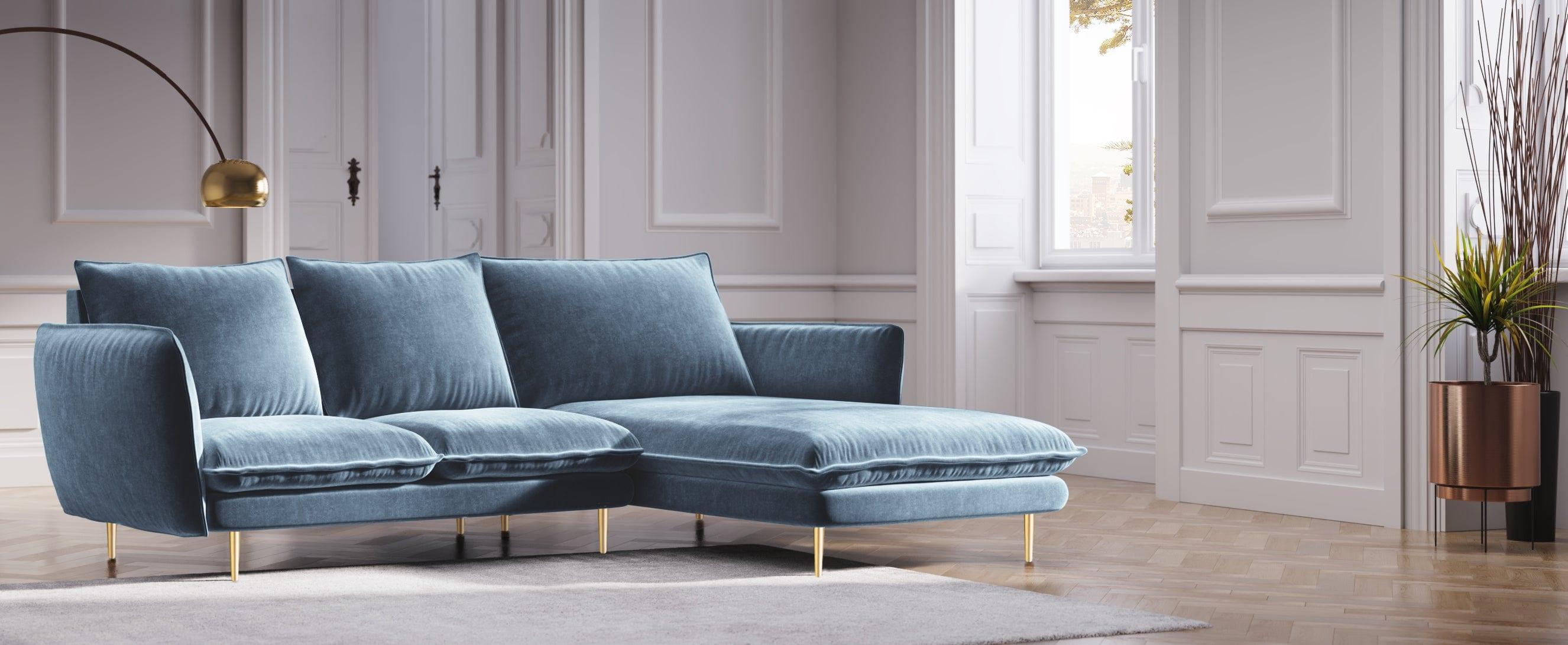 Narożnik aksamitny prawostronny VIENNA jasnoniebieski ze złotą podstawą Cosmopolitan Design Eye on Design