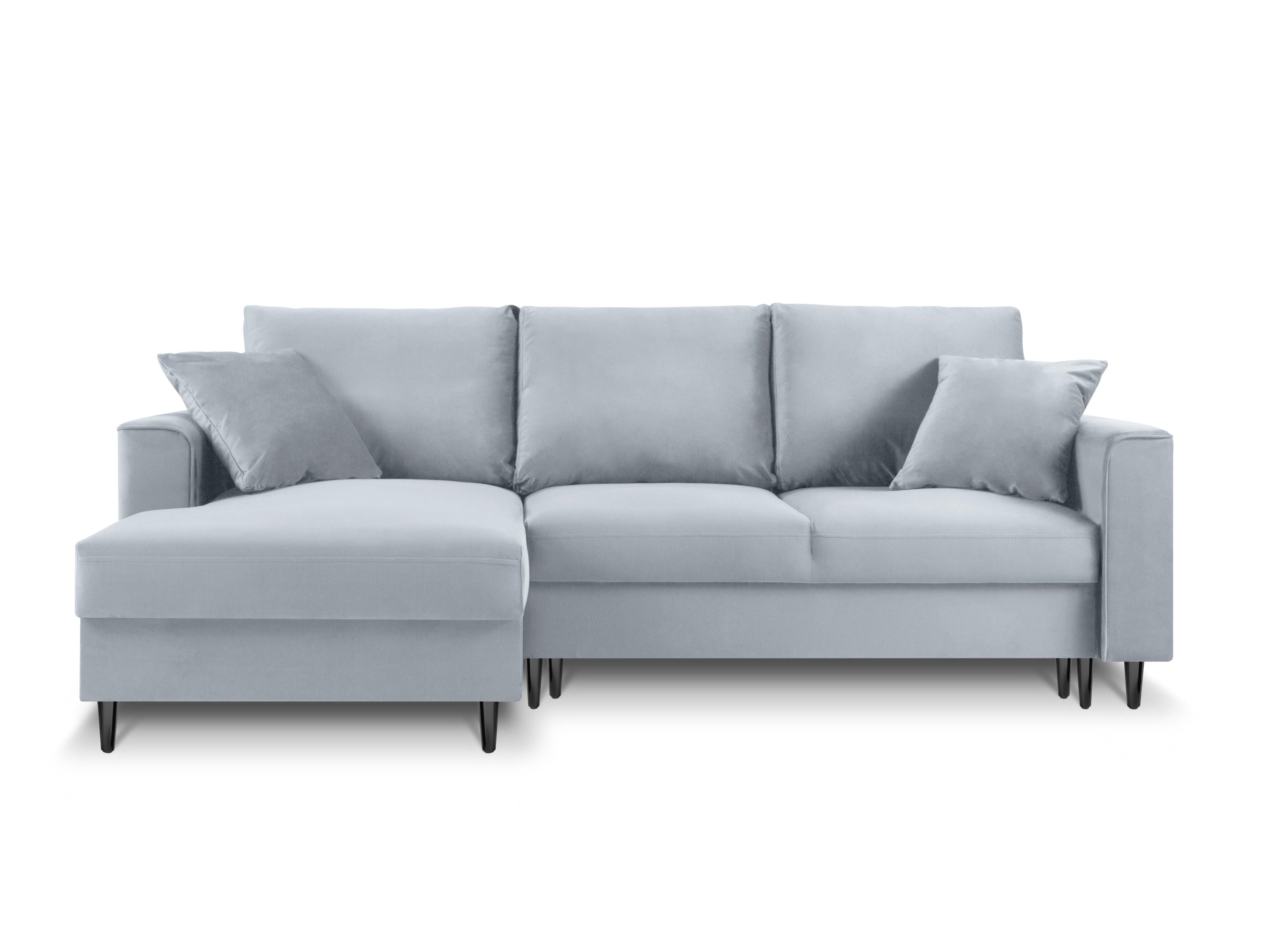 Narożnik lewostronny aksamitny z funkcją spania CARTADERA błękitny z czarną podstawą Mazzini Sofas Eye on Design