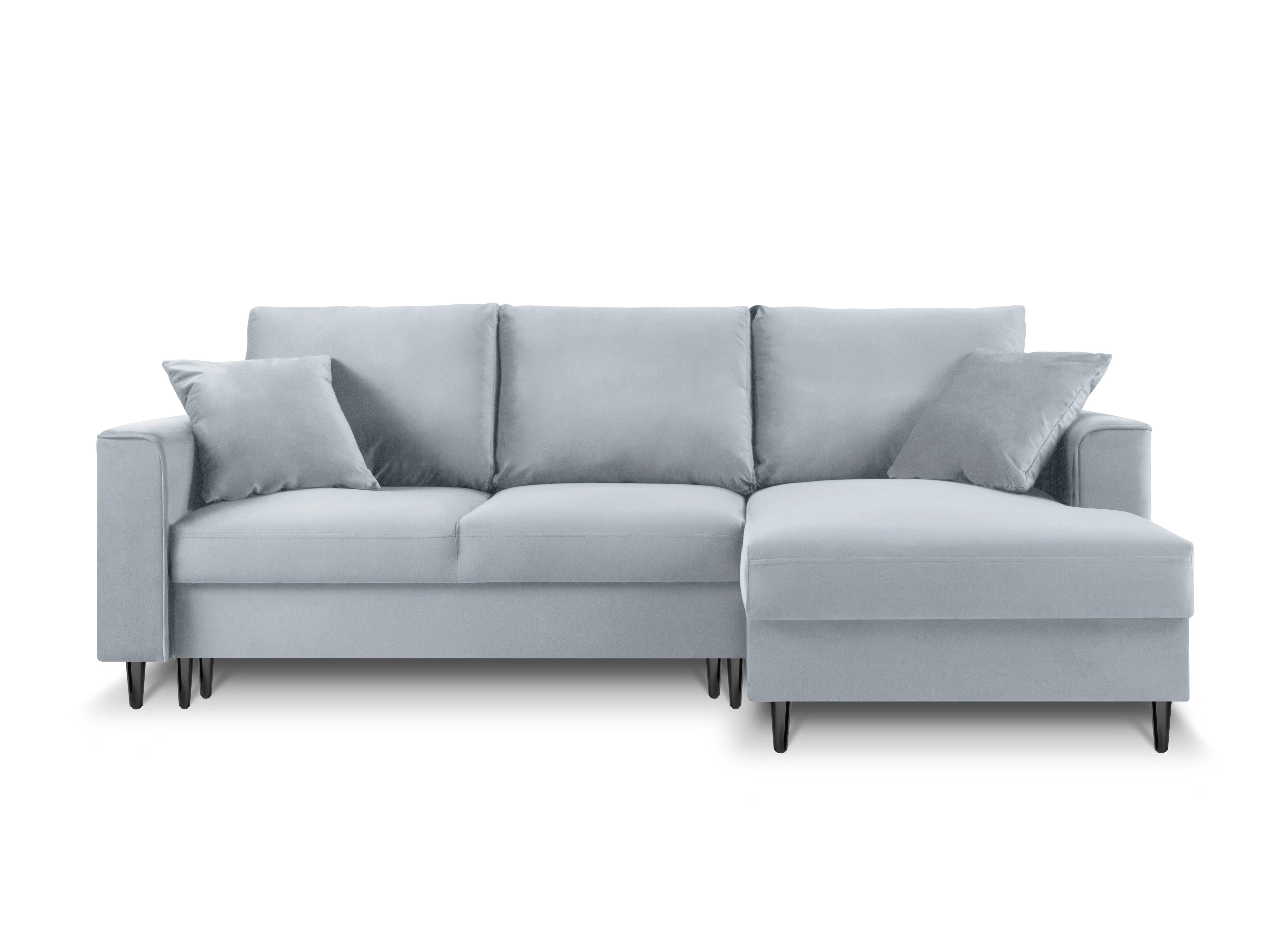 Narożnik prawostronny aksamitny z funkcją spania CARTADERA błękitny z czarną podstawą Mazzini Sofas Eye on Design