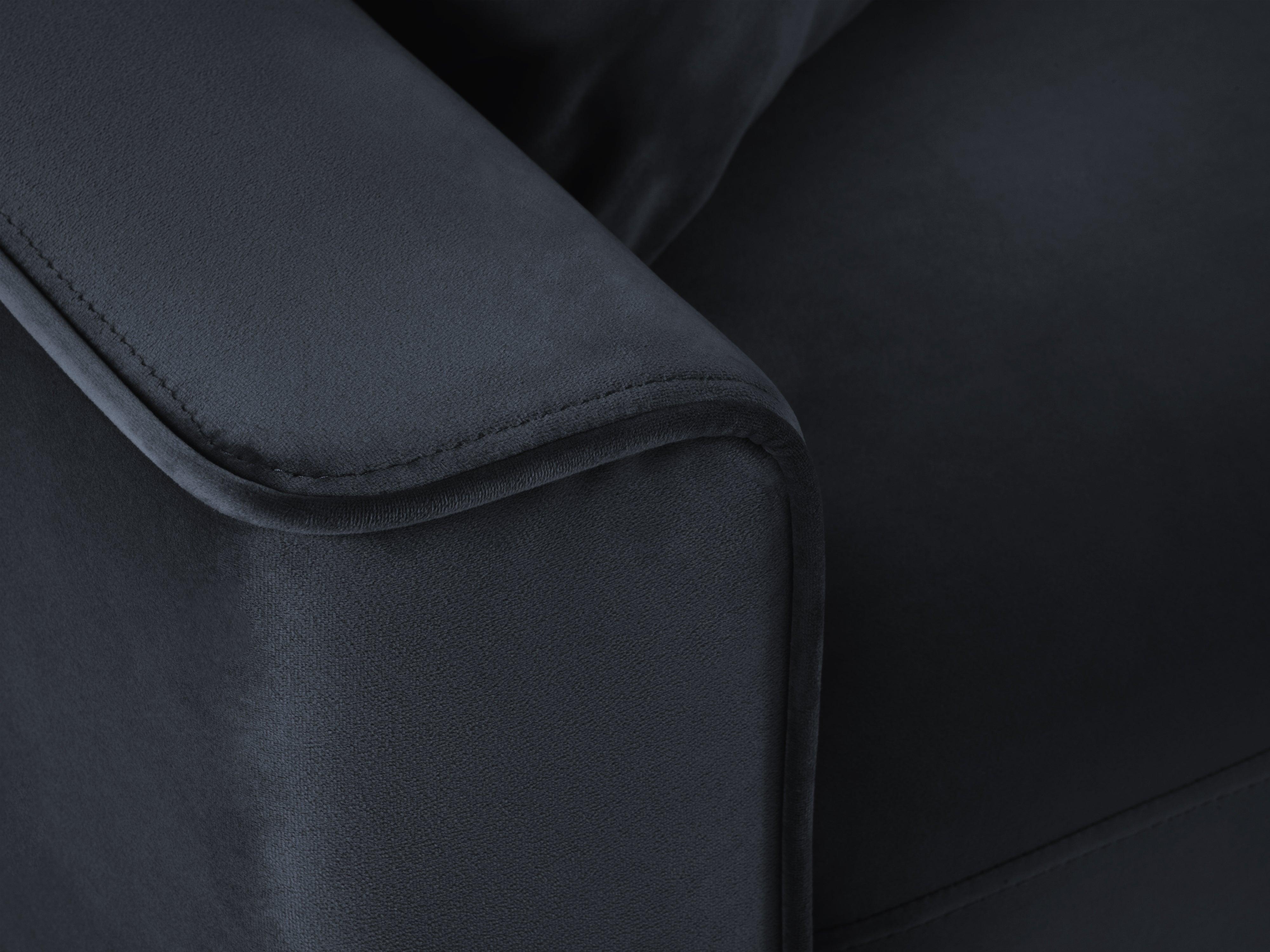 Narożnik prawostronny aksamitny z funkcją spania CARTADERA granatowy z czarną podstawą Mazzini Sofas Eye on Design