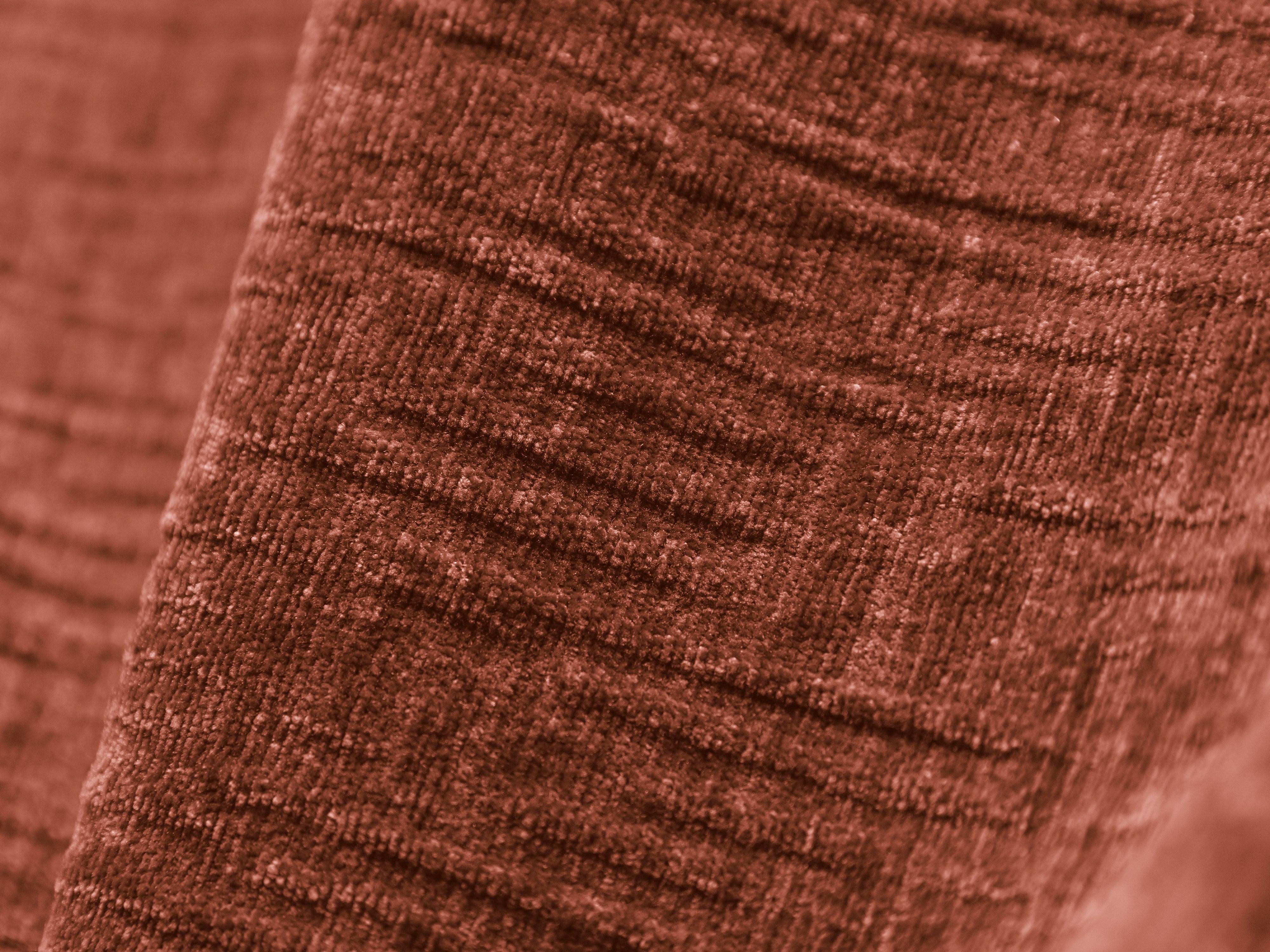 Narożnik w tkaninie szenilowej prawostronny 4-osobowy VANDA terracotta Mazzini Sofas Eye on Design