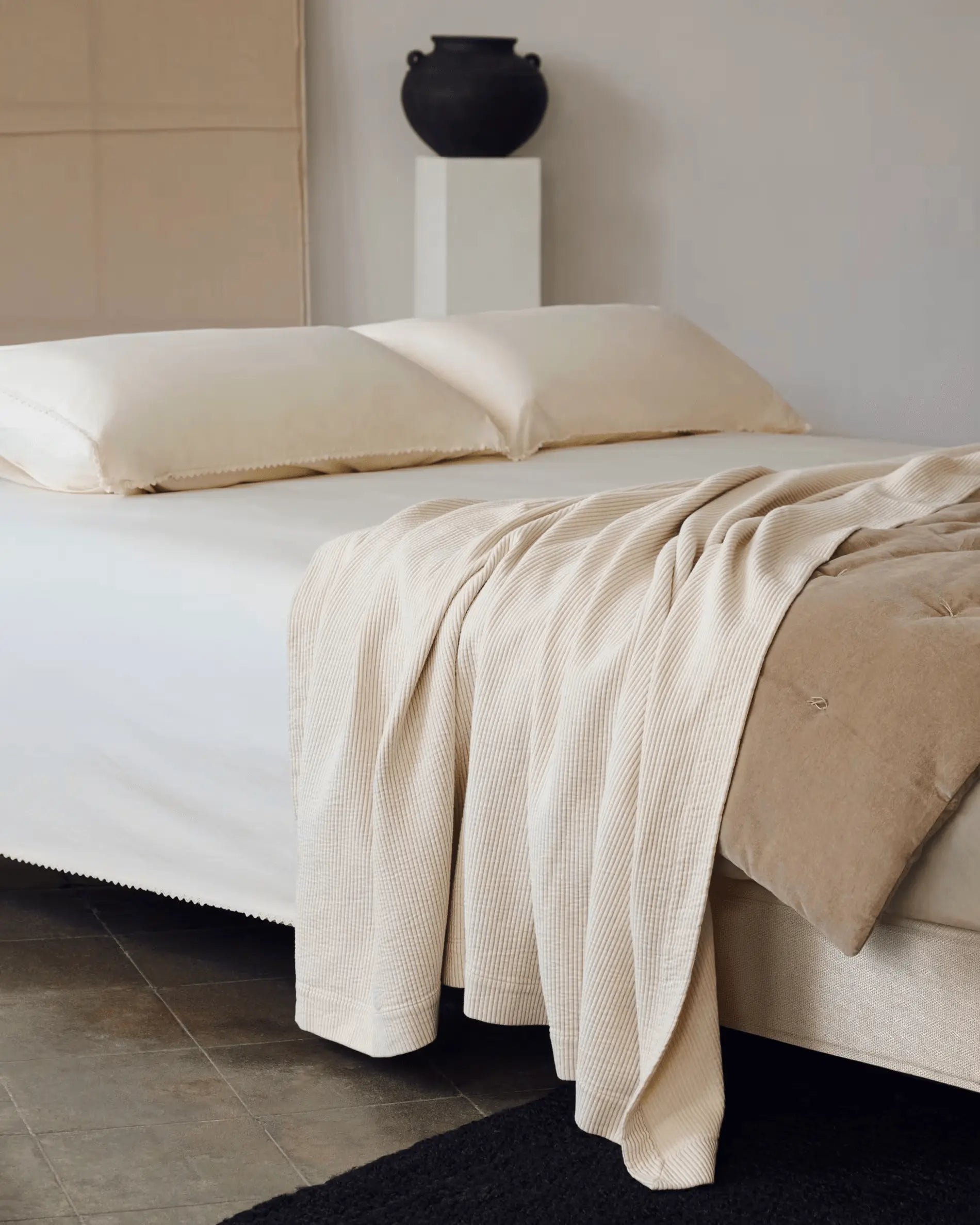 Narzuta BEDAR beżowy – Kave Home