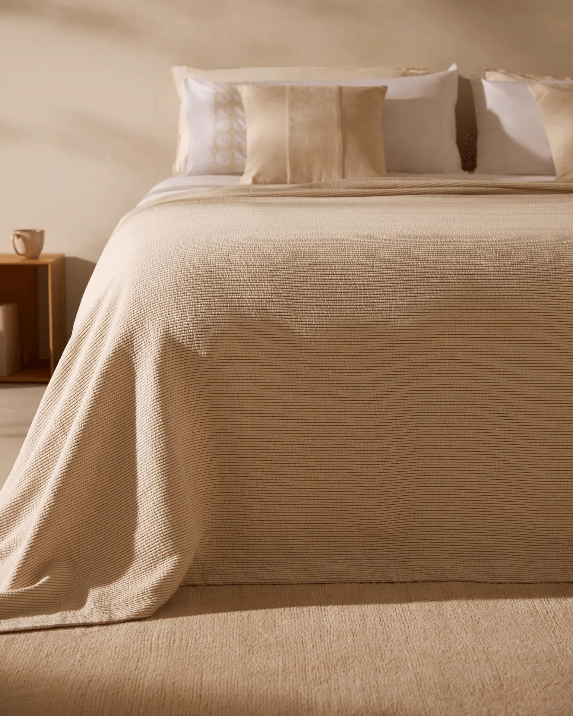 Narzuta BEDAR beżowy – Kave Home