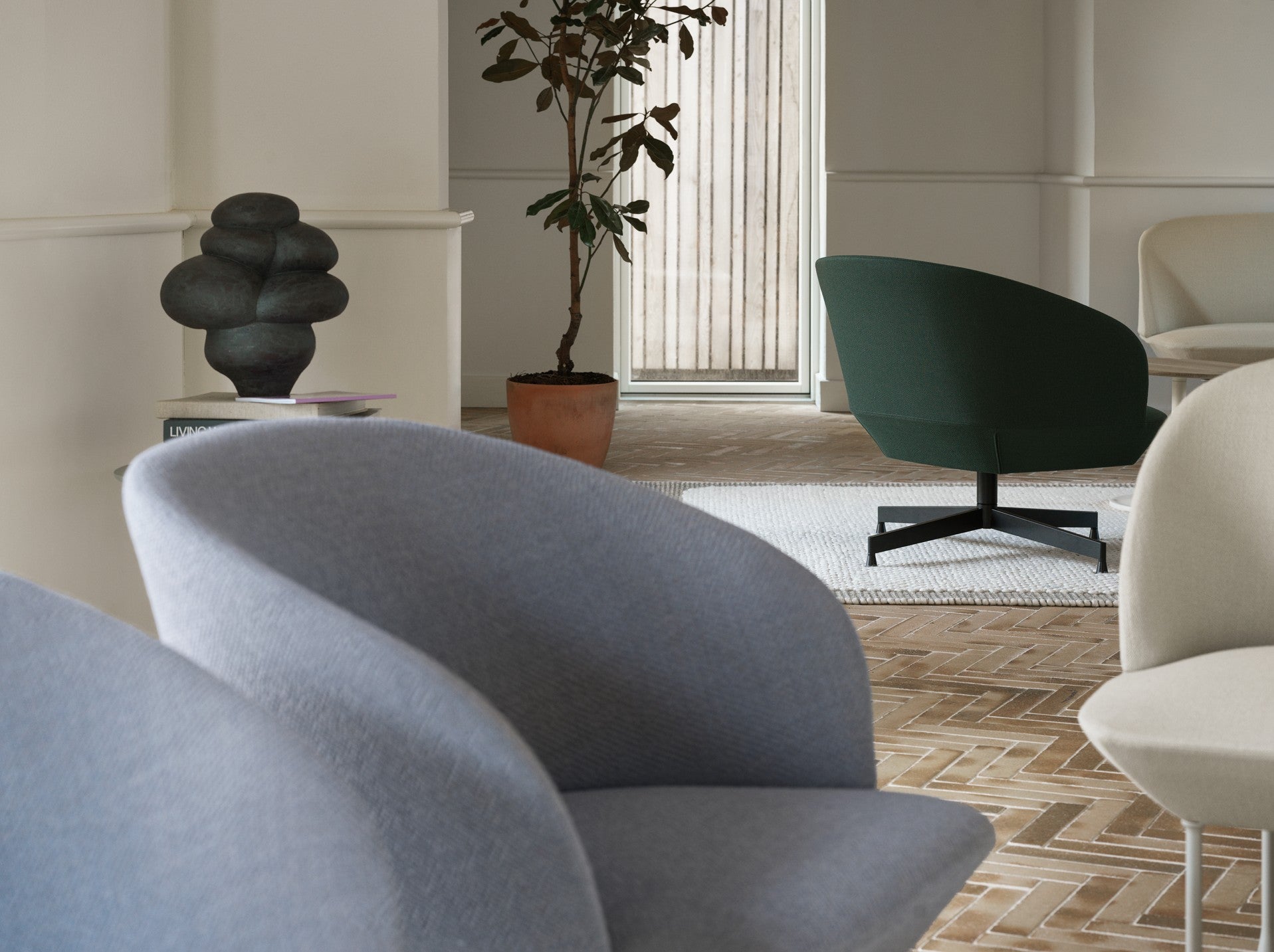 PEBBLE rug light gray with beige