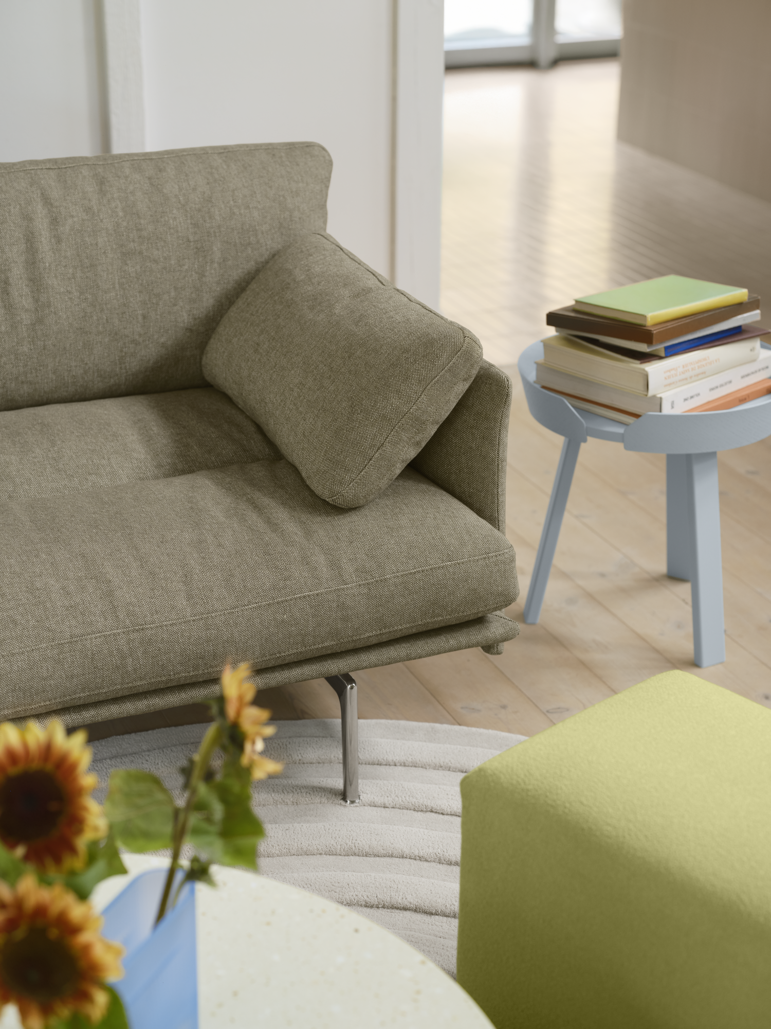 2-Seater Sofa OUTLINE SOFT Upholstered