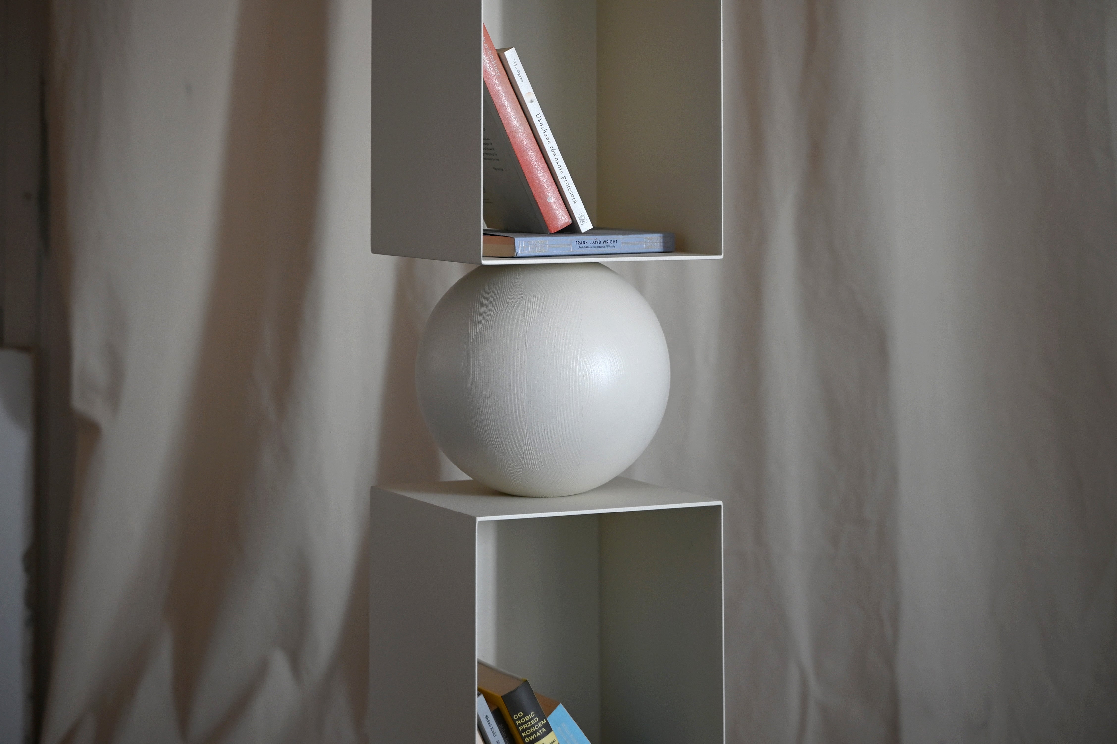 PECAN LONG shelf made of wood and steel