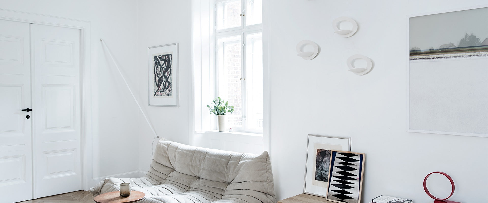 PRICE wall lamp white