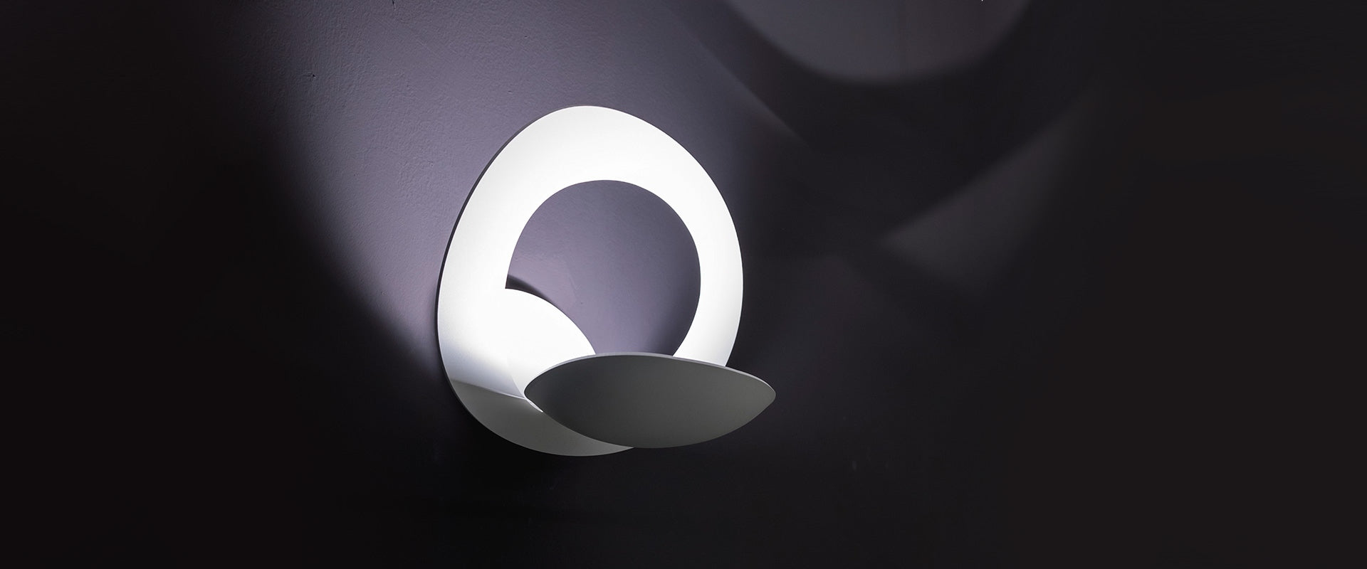 PRICE wall lamp white