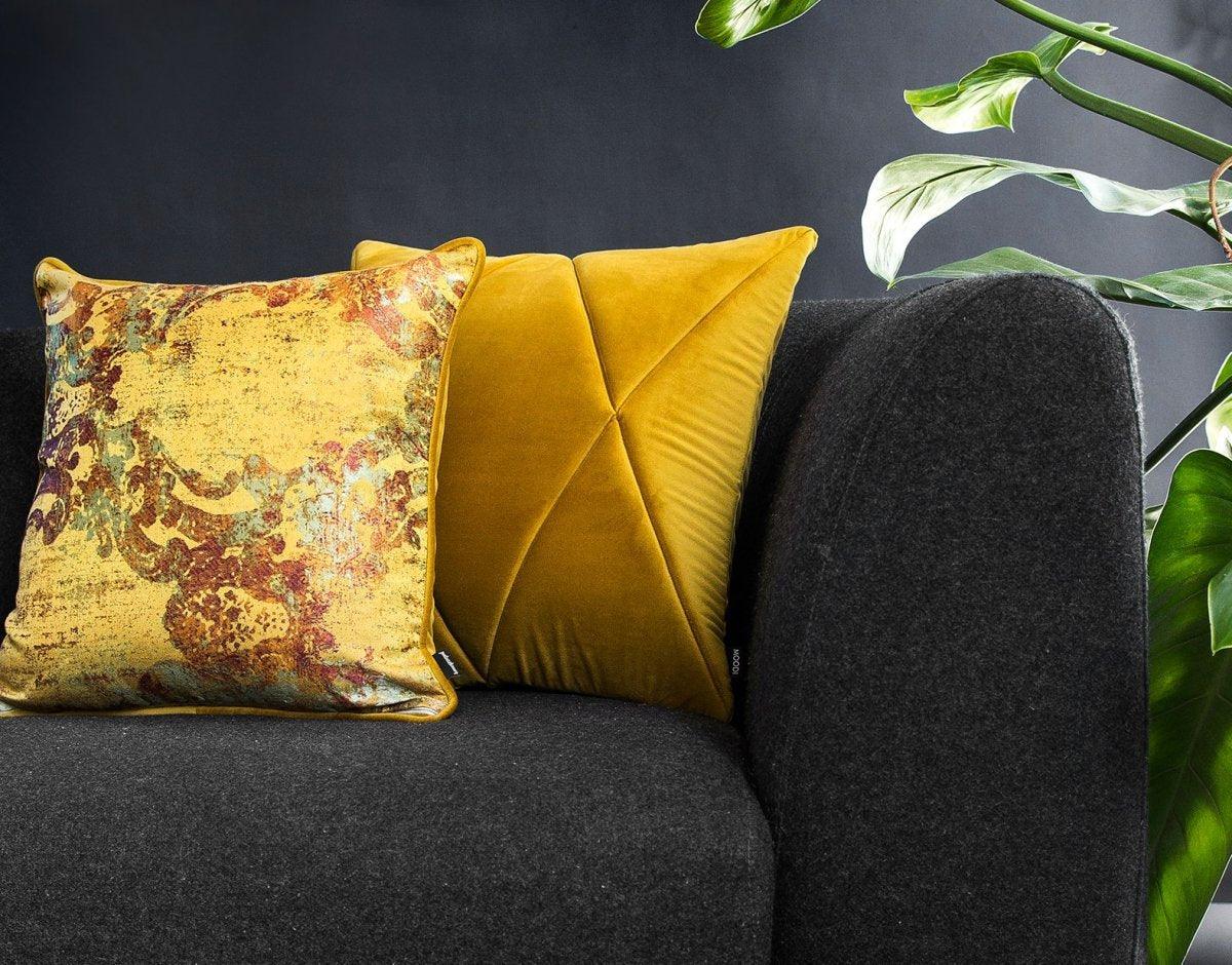 Poduszka dekoracyjna GOLD złoto-bordowy Poduszkowcy Eye on Design