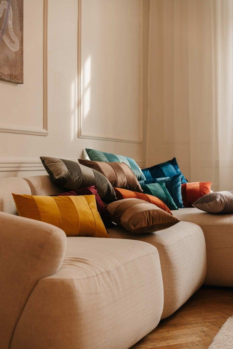 Poduszka dekoracyjna STRIPES ZERO WASTE pomarańczowy Poduszkowcy Eye on Design