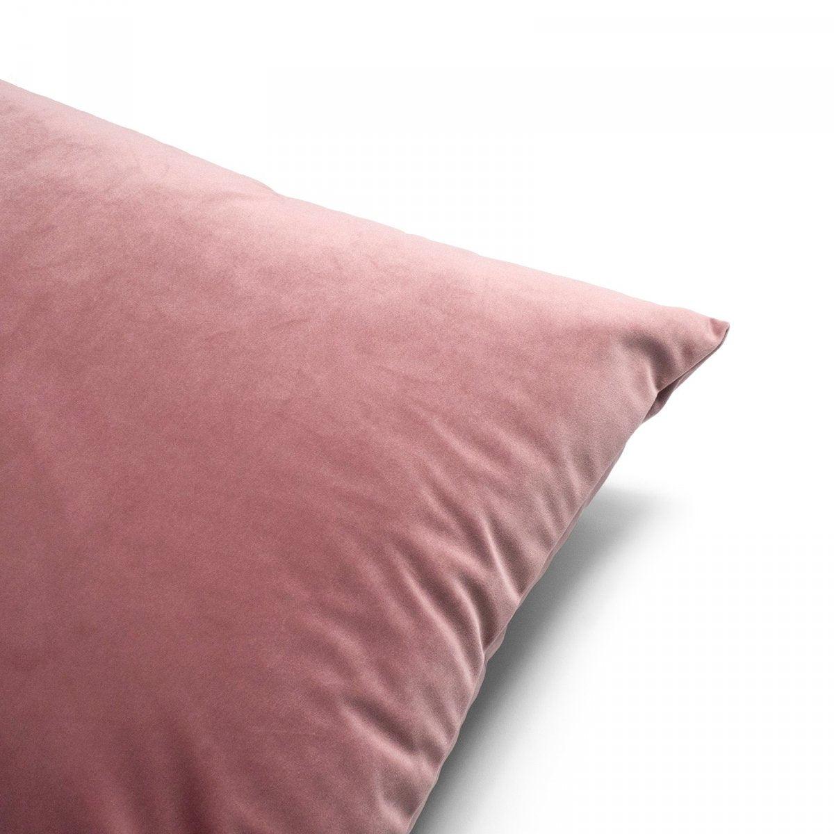 Poduszka dekoracyjna VELVET ciemnoróżowy Poduszkowcy Eye on Design