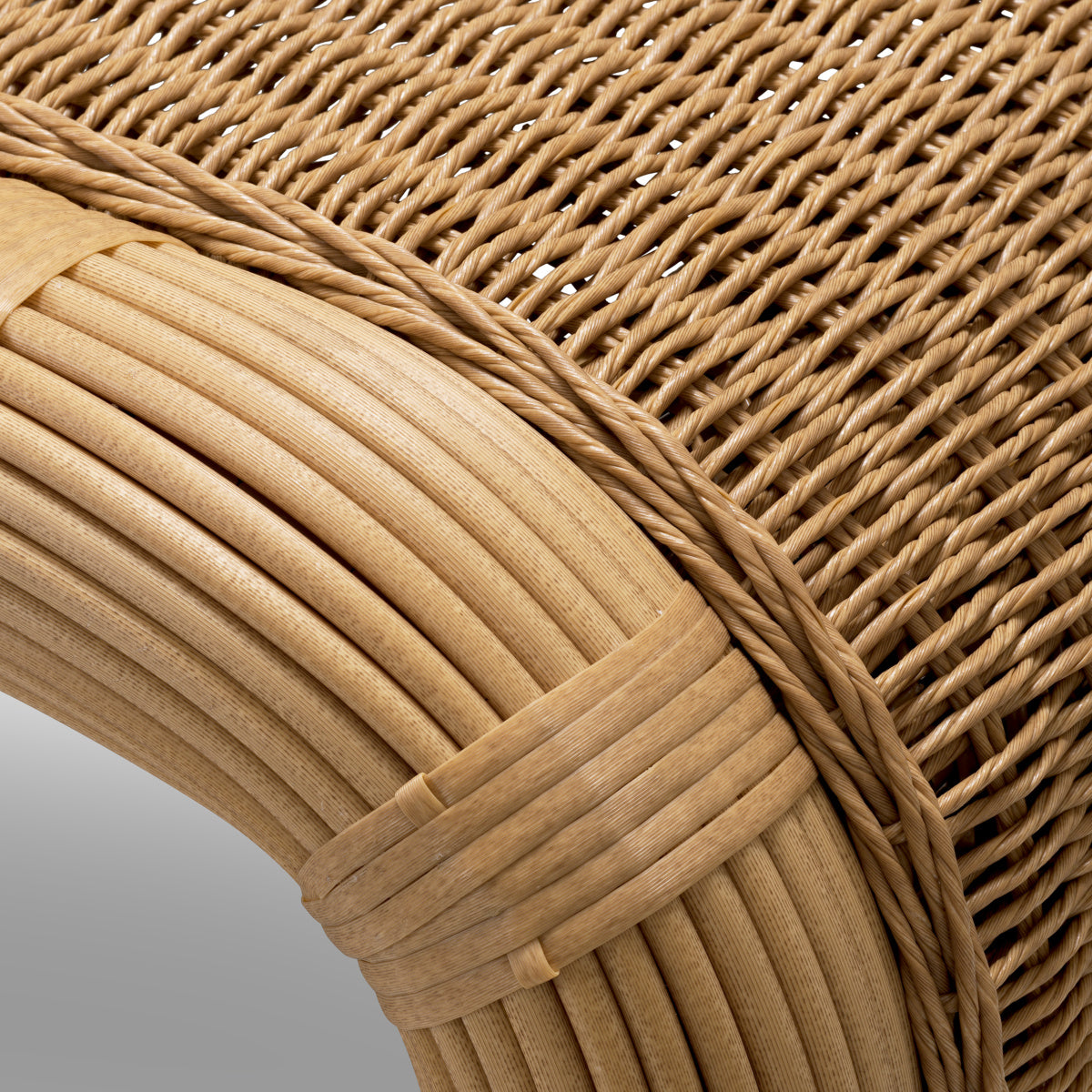 RIVERTON Outdoor Coffee Table in Synthetic Rattan