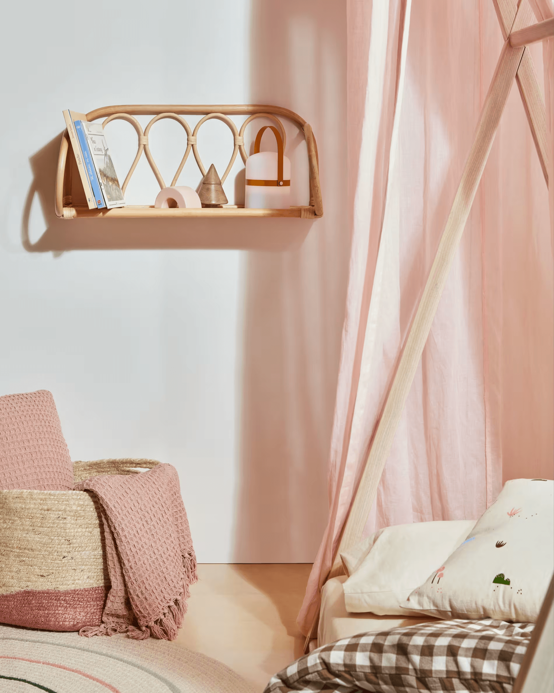 Półka wisząca NYARAI rattanowy La Forma Eye on Design