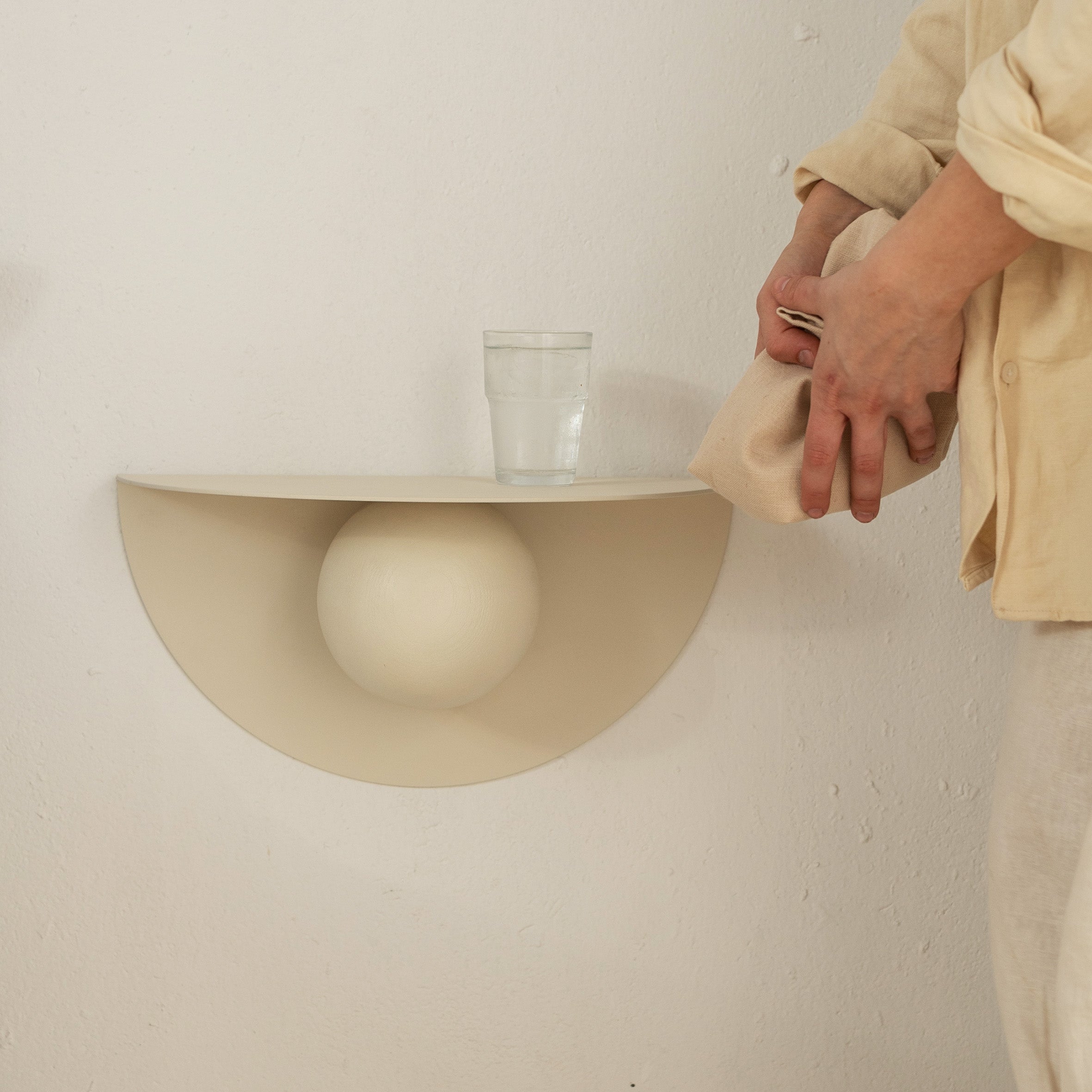 Wall shelf POP in steel and wood