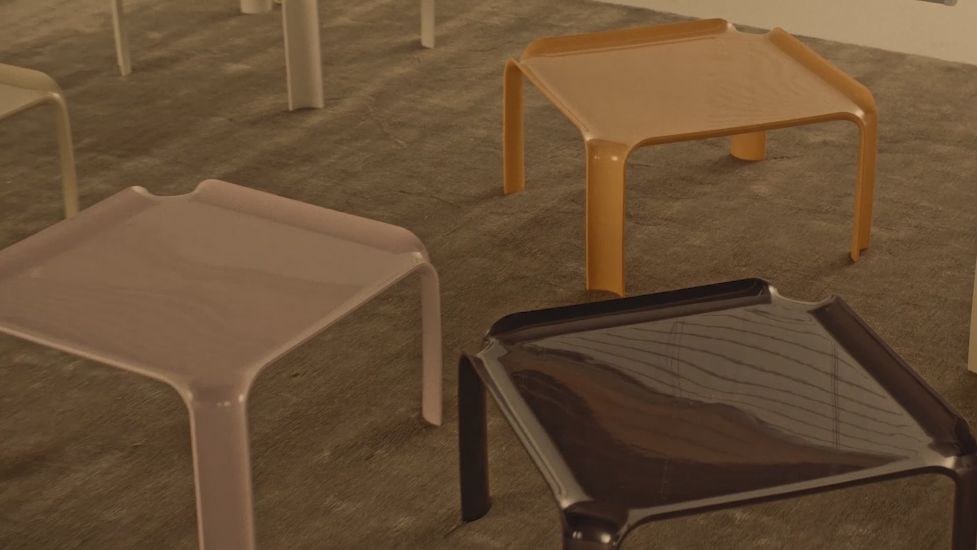 Couchtisch T877 gelb