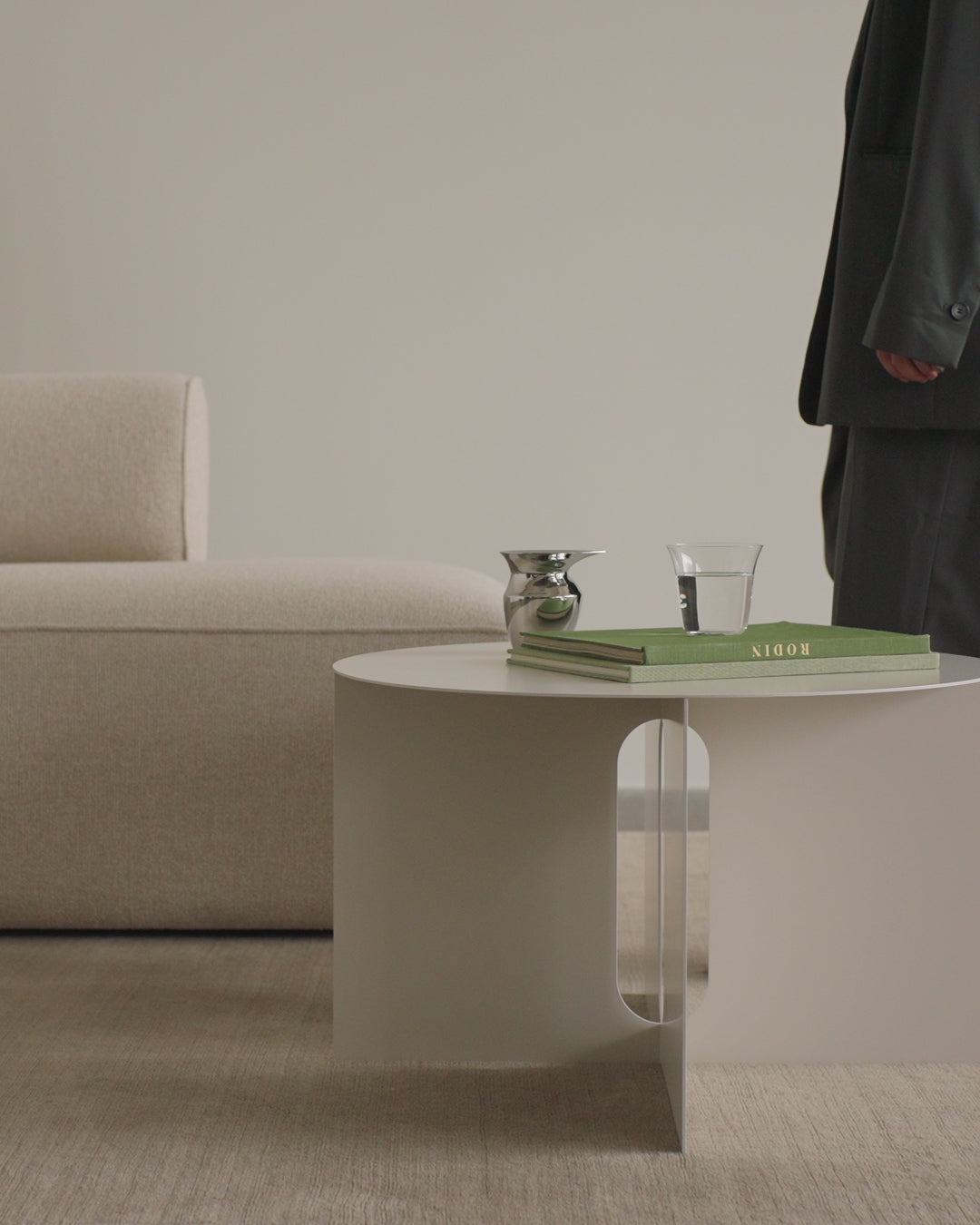 ANDROGYNE black coffee table