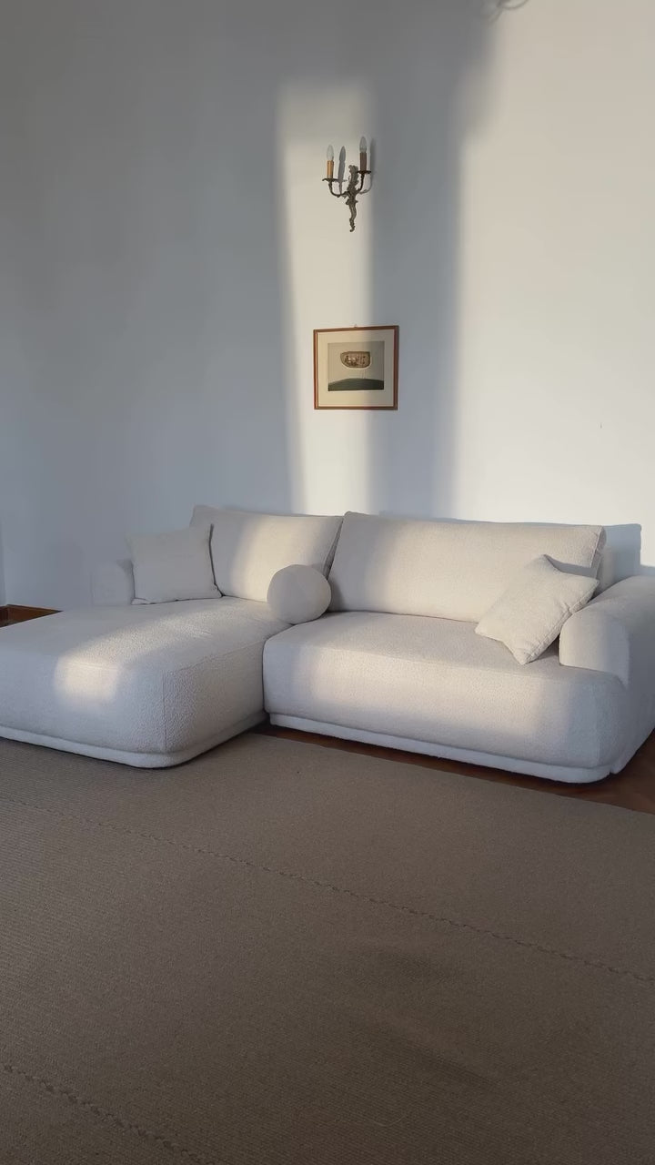 Samtsofa mit Ella Grey Schlaffunktion