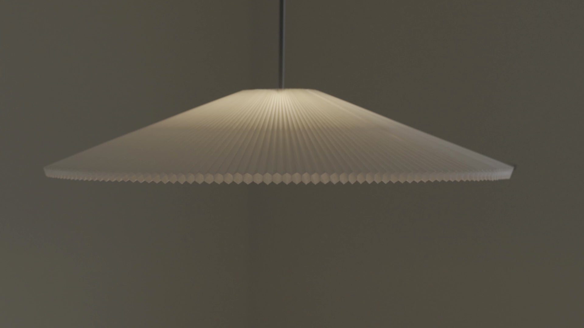 Weiße Hanglampe