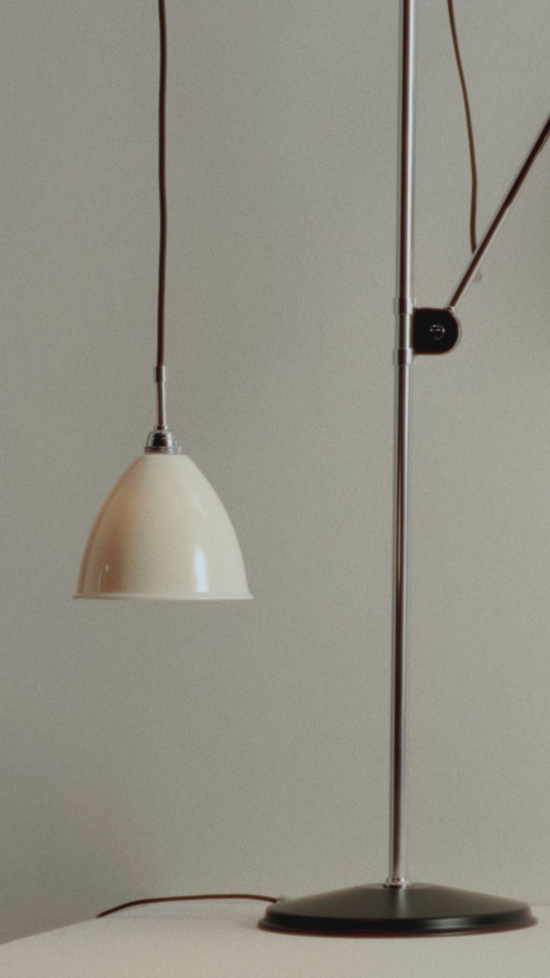 BESTLITE BL5 Wall Lamp in Black with Cream Shade