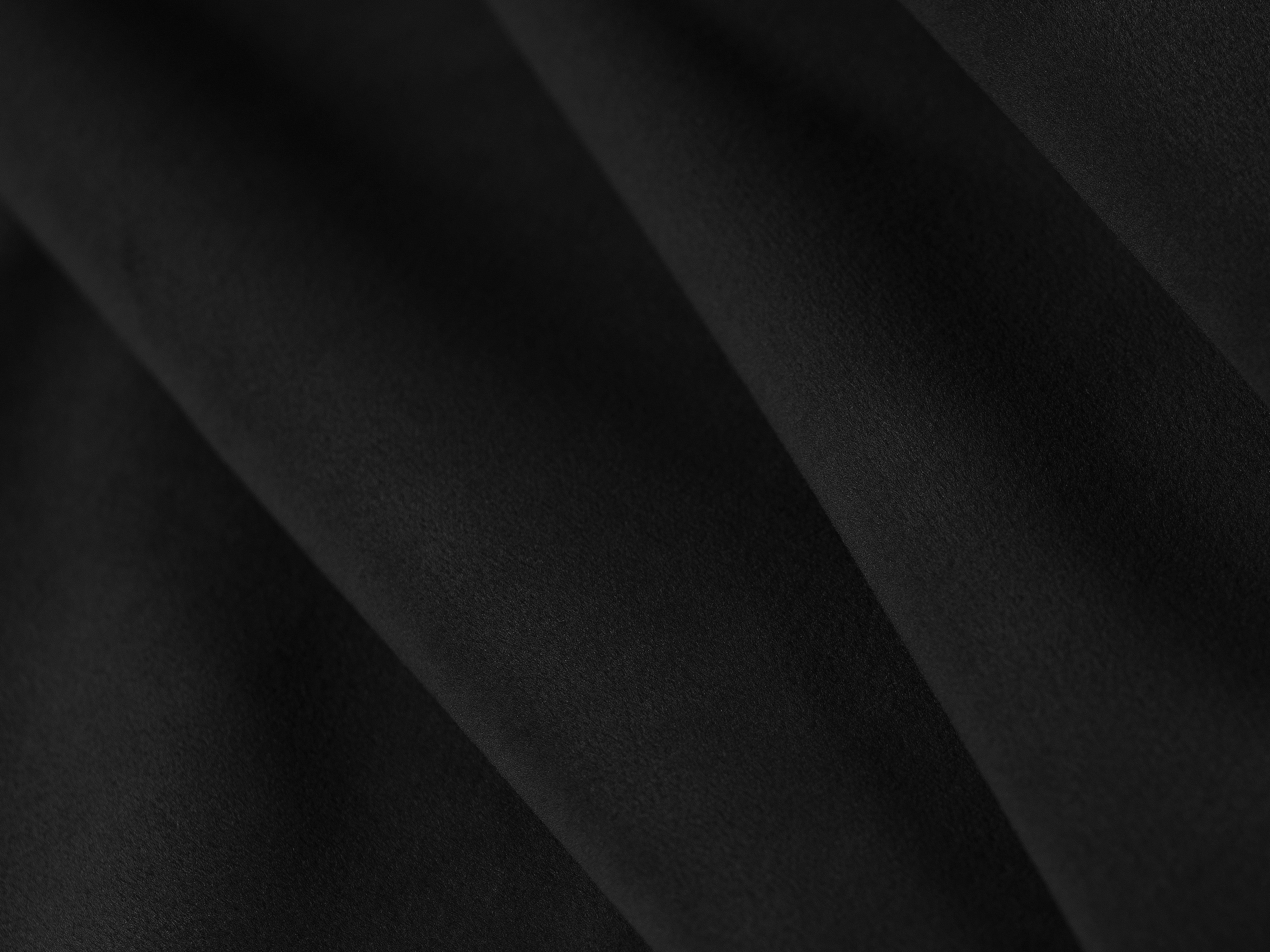Puf aksamitny HALLEY czarny Windsor & Co Eye on Design
