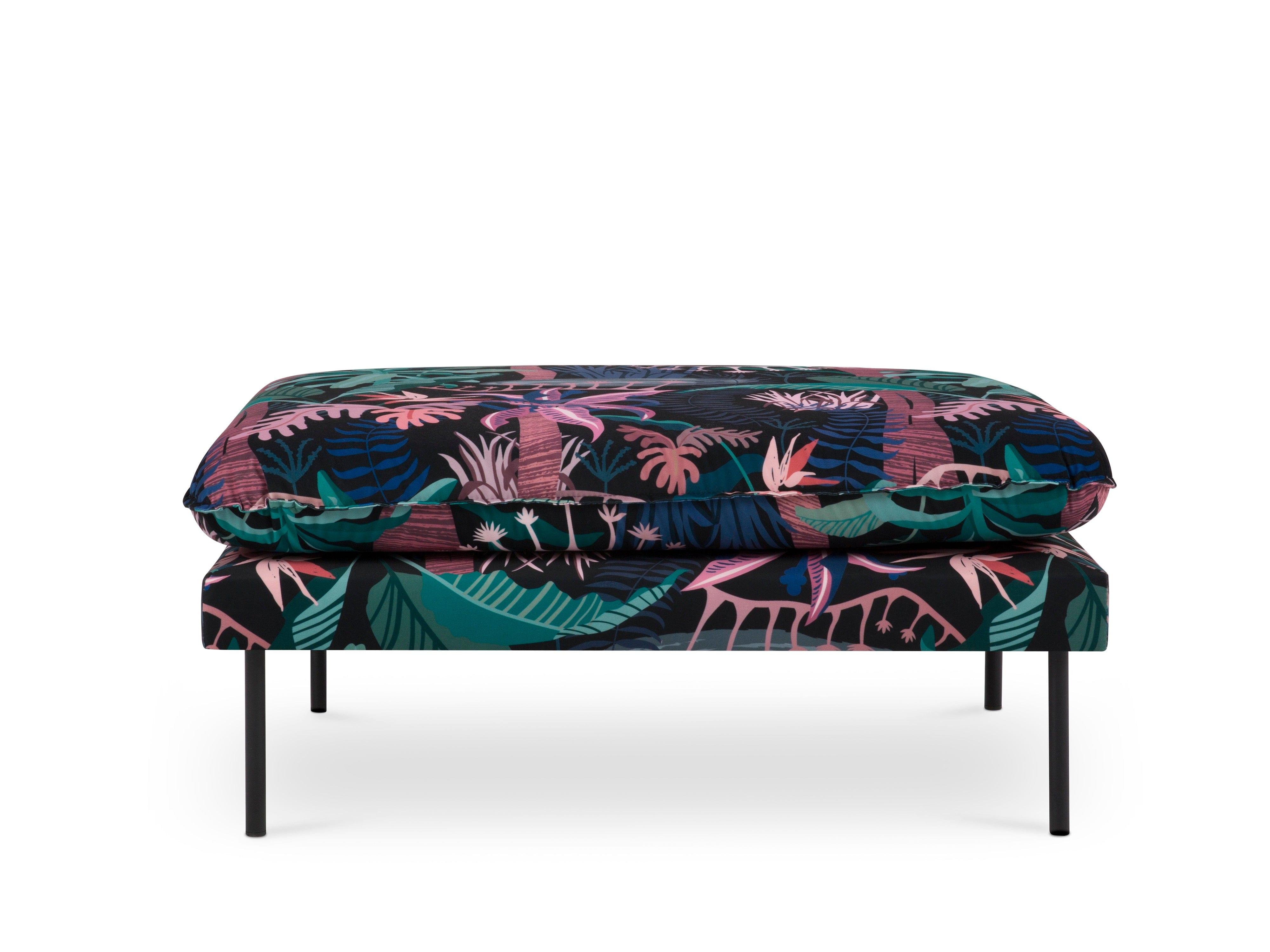 Puf aksamitny VIENNA motyw egzotyczny z czarną podstawą Cosmopolitan Design Eye on Design