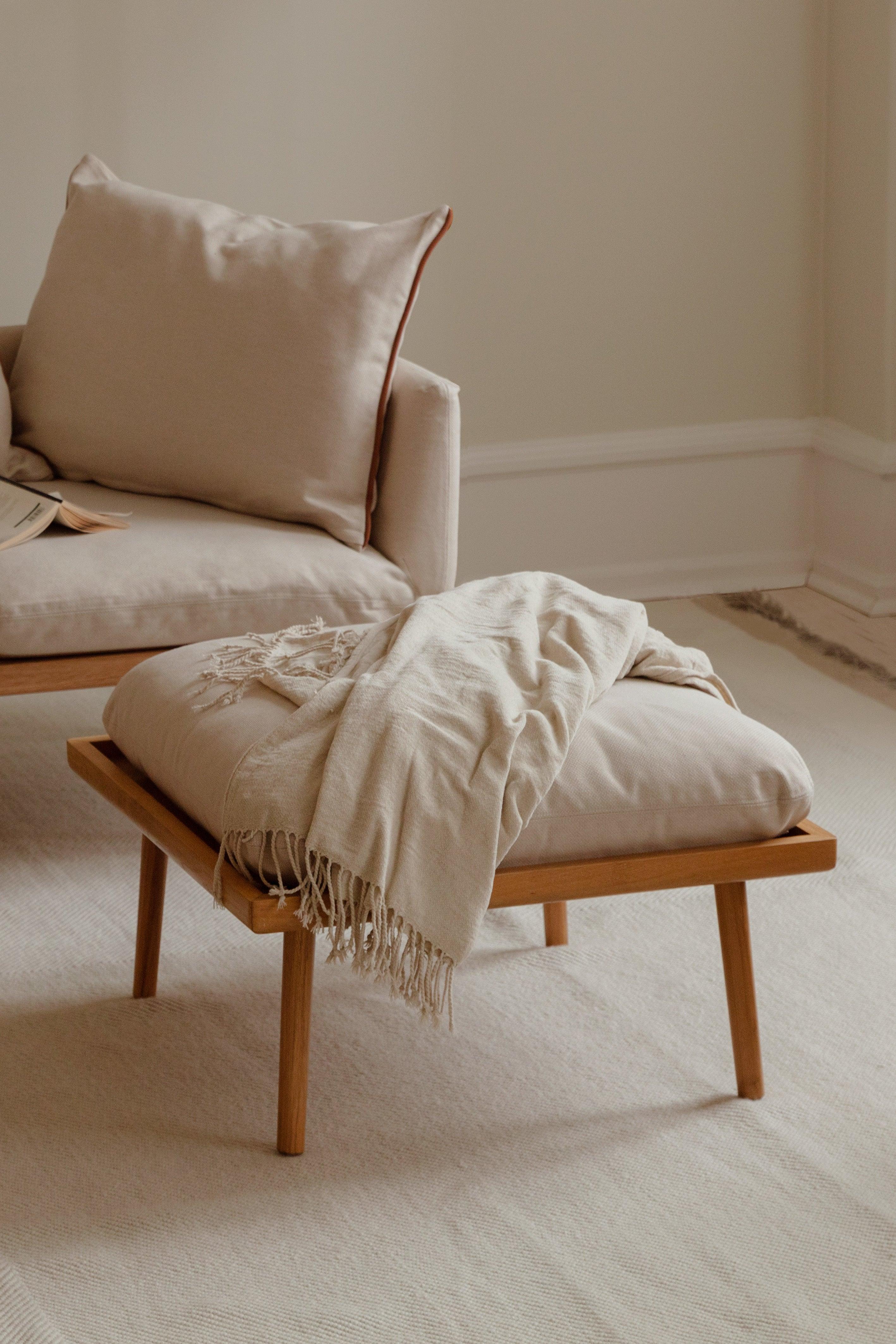 Puf LOUNGE AROUND SHUFFLE baby blue UMAGE Eye on Design
