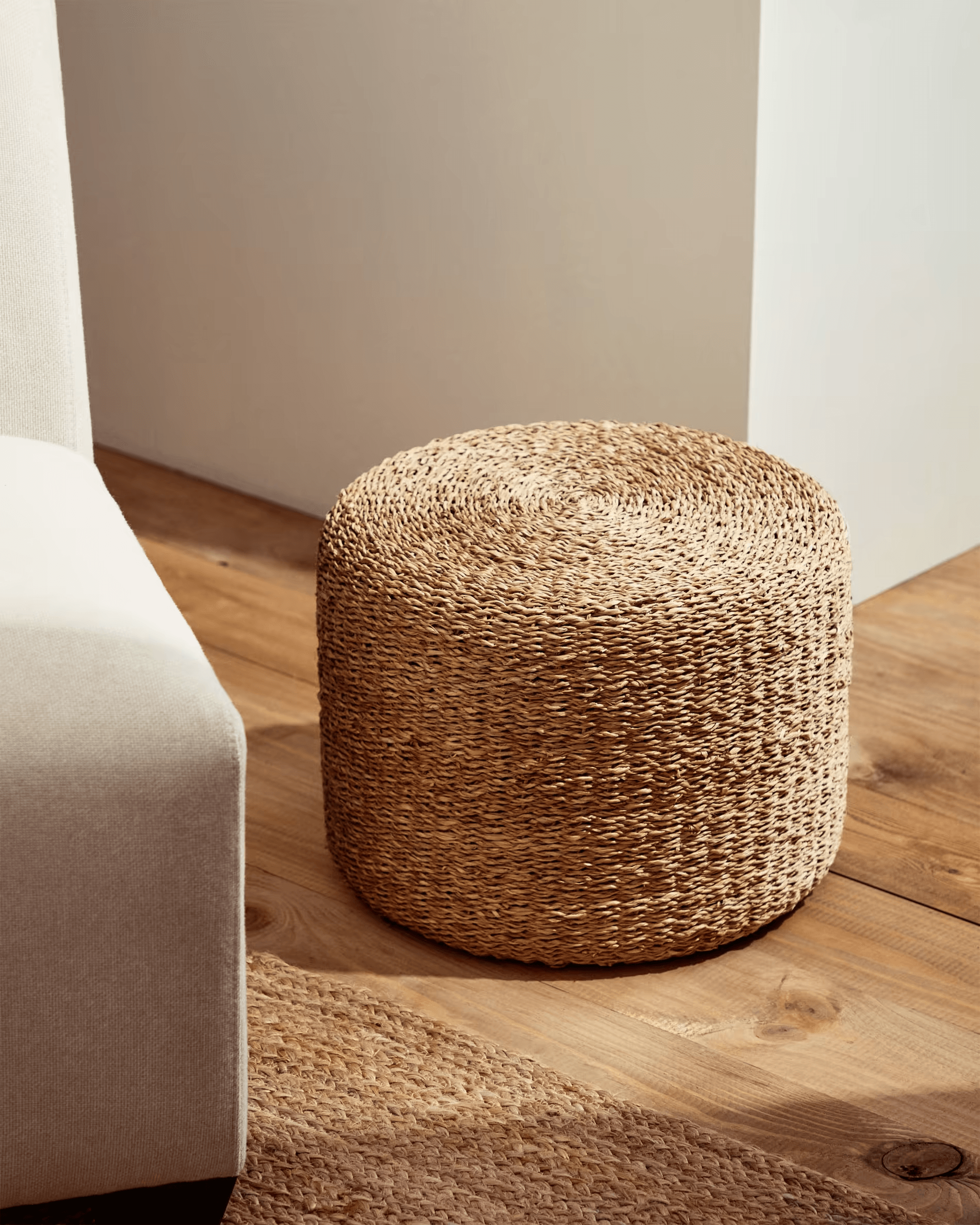 Puf SOMEINA trawa morska La Forma Eye on Design