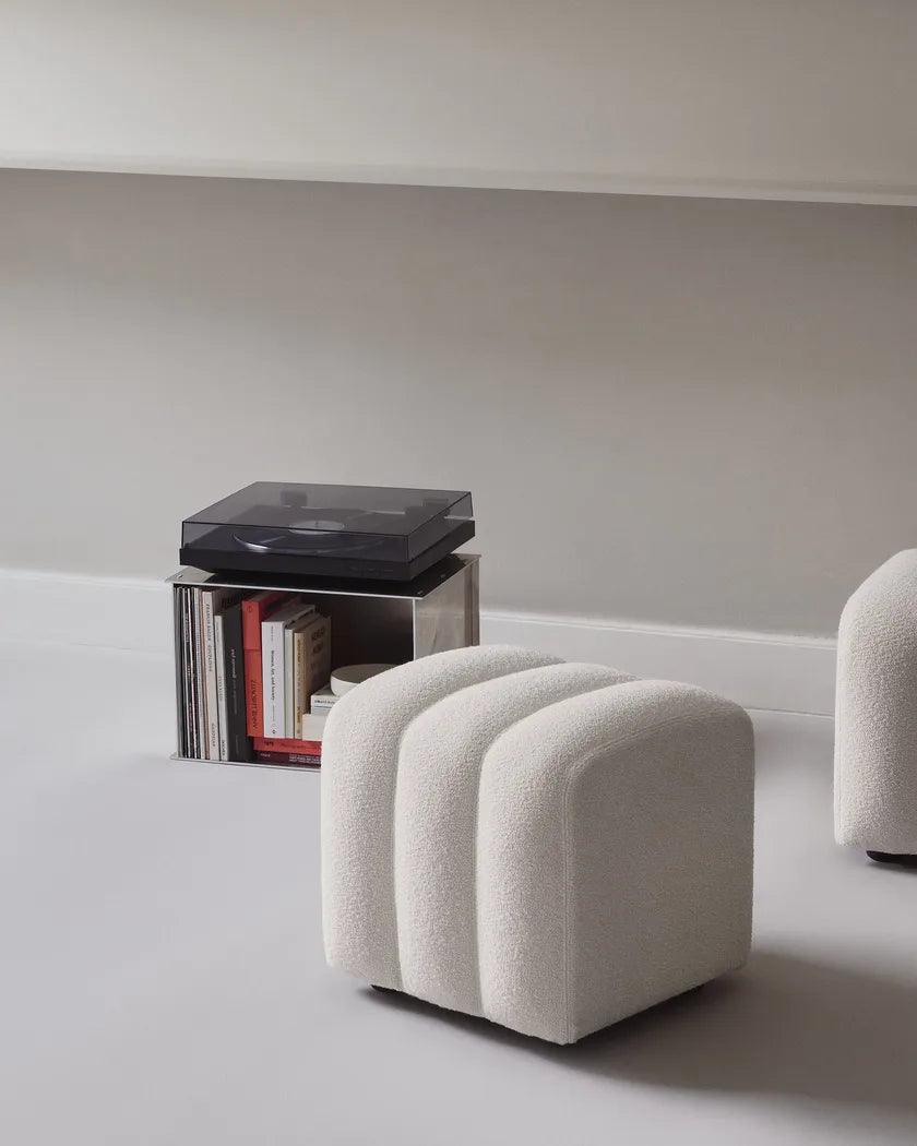 Puf STUDIO boucle kremowy NORR11 Eye on Design