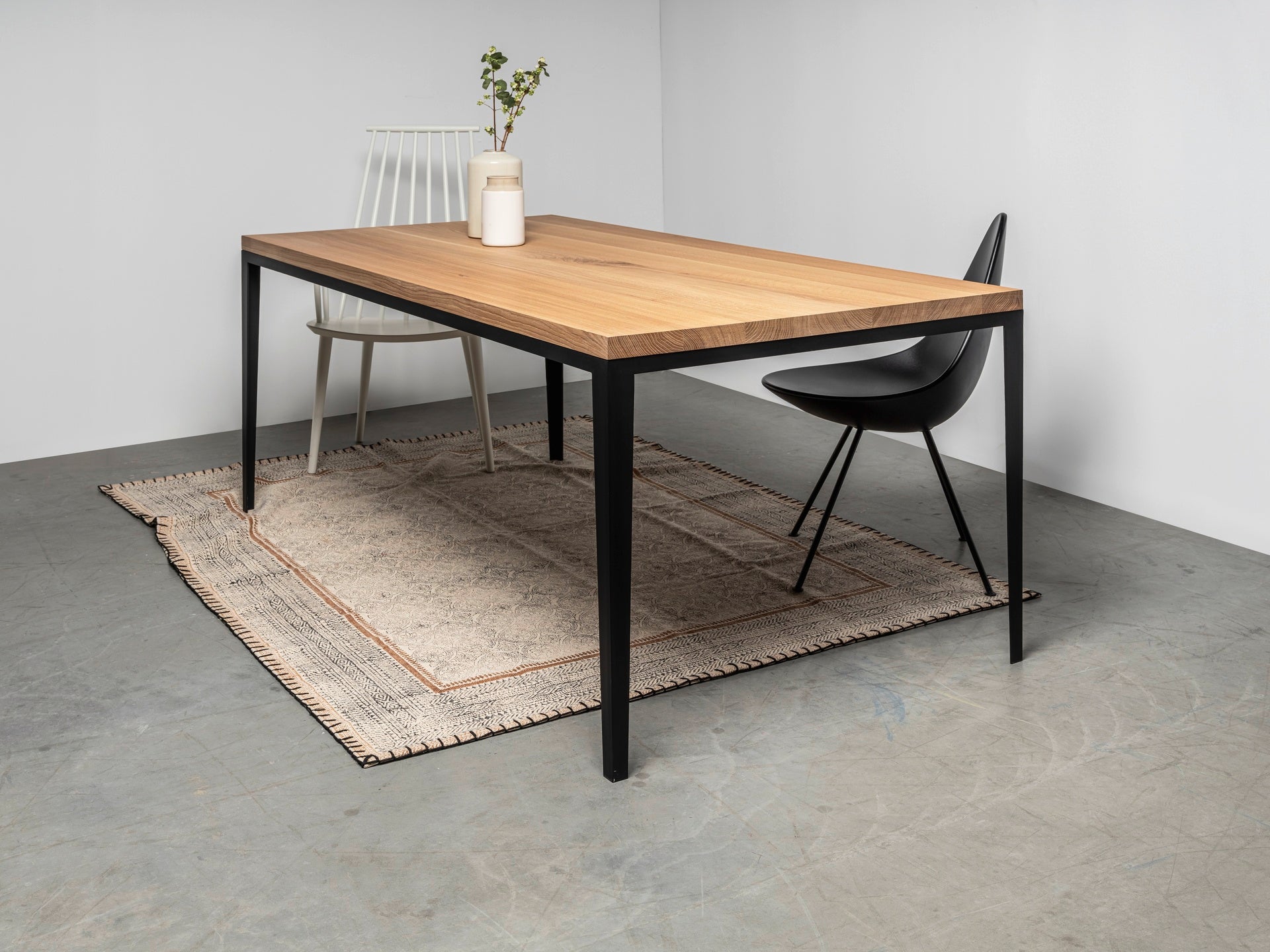 ALEX Table with Oak Top and Black Steel Base