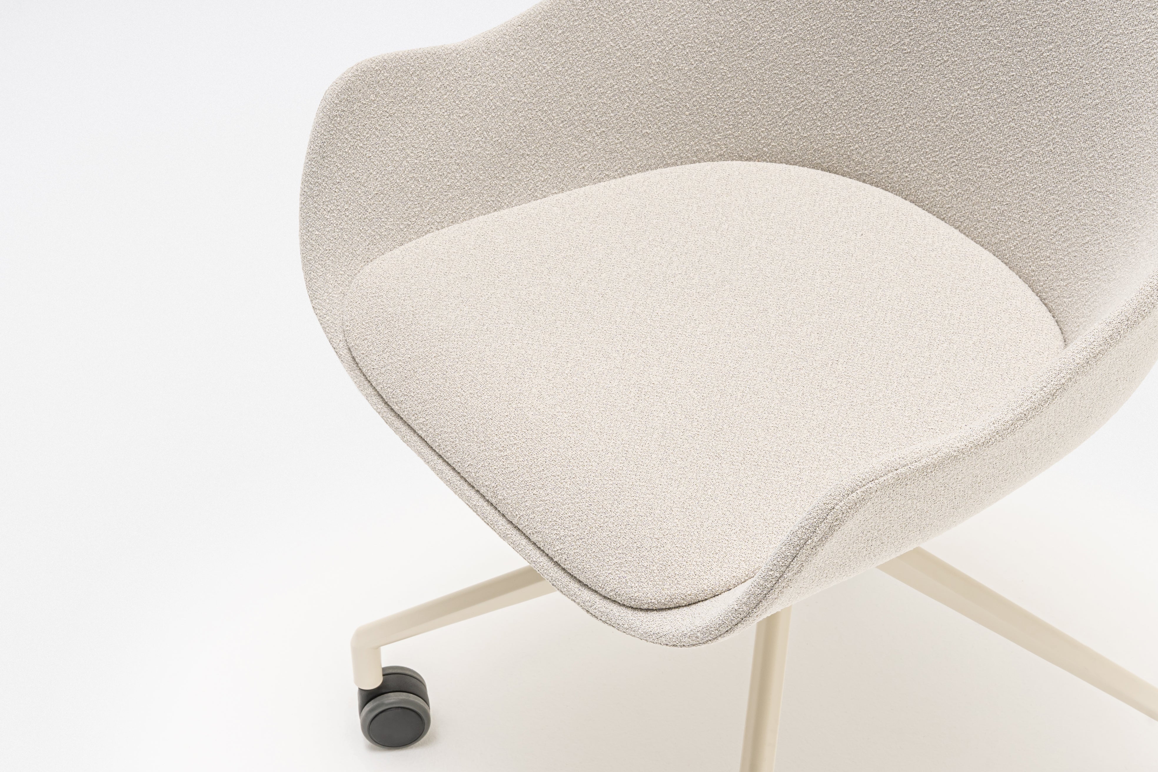 Baltic classic swivel chair aluminum base with wheels for hard surface