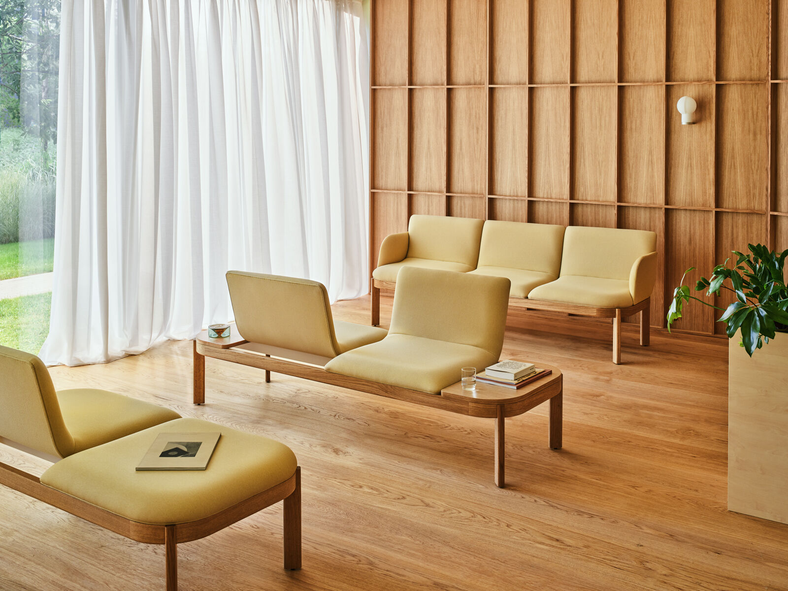 Gepolsterte Sofa Rampe Holzbasis