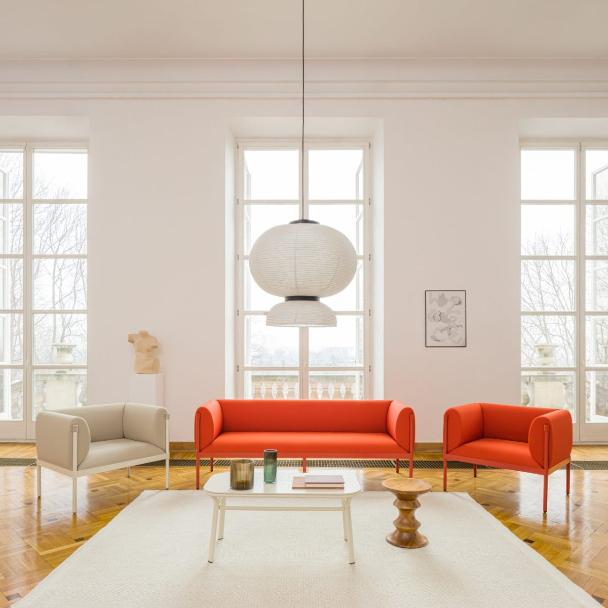 2-Sitzer-Sofa niedrig gepolsterte Stelzen